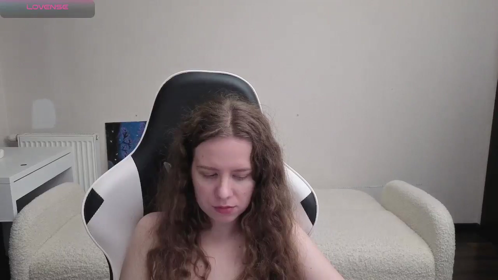 Gallery image thumbnail from BlueFlowerr's myfreecams stream on, 04/19/2026, 21:31 image 8 of 20