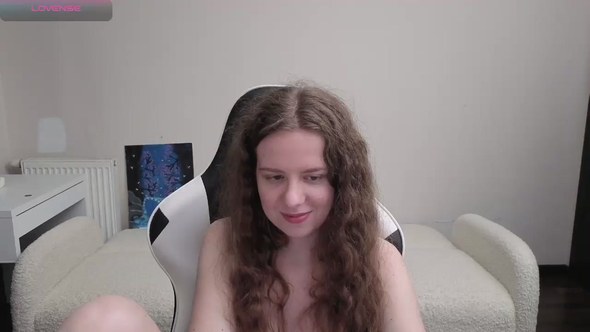 Gallery image thumbnail from BlueFlowerr's myfreecams stream on, 04/19/2026, 21:31 image 14 of 20