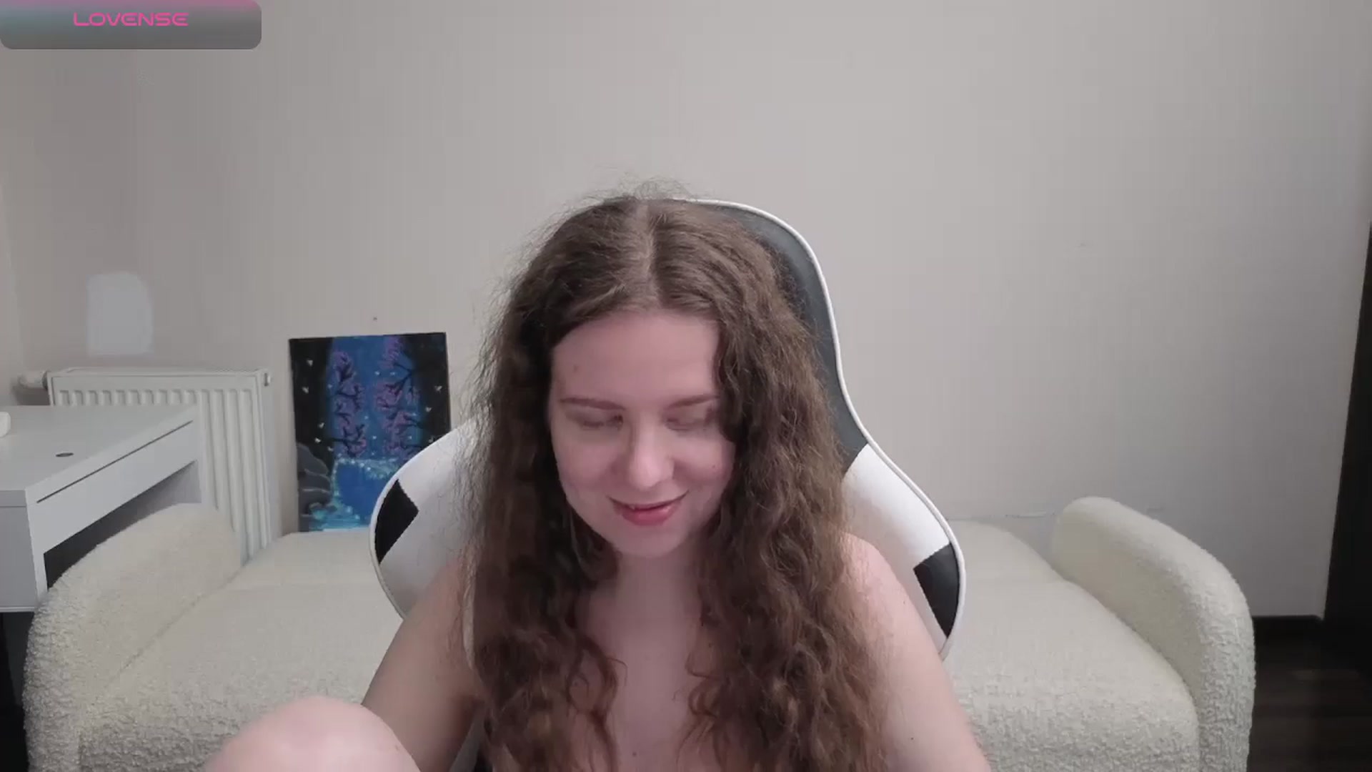Gallery image thumbnail from BlueFlowerr's myfreecams stream on, 04/19/2026, 21:31 image 11 of 20