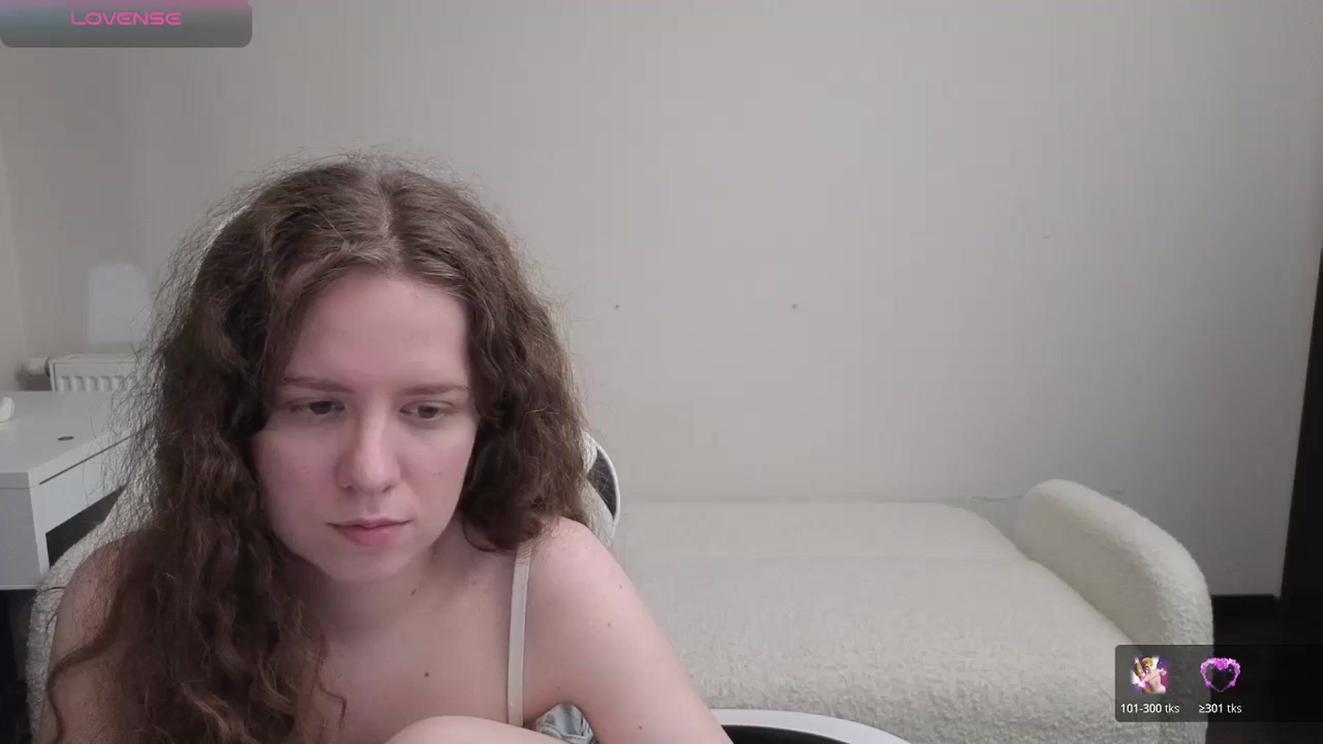 Gallery image thumbnail from BlueFlowerr's myfreecams stream on, 04/19/2026, 22:39 image 11 of 20