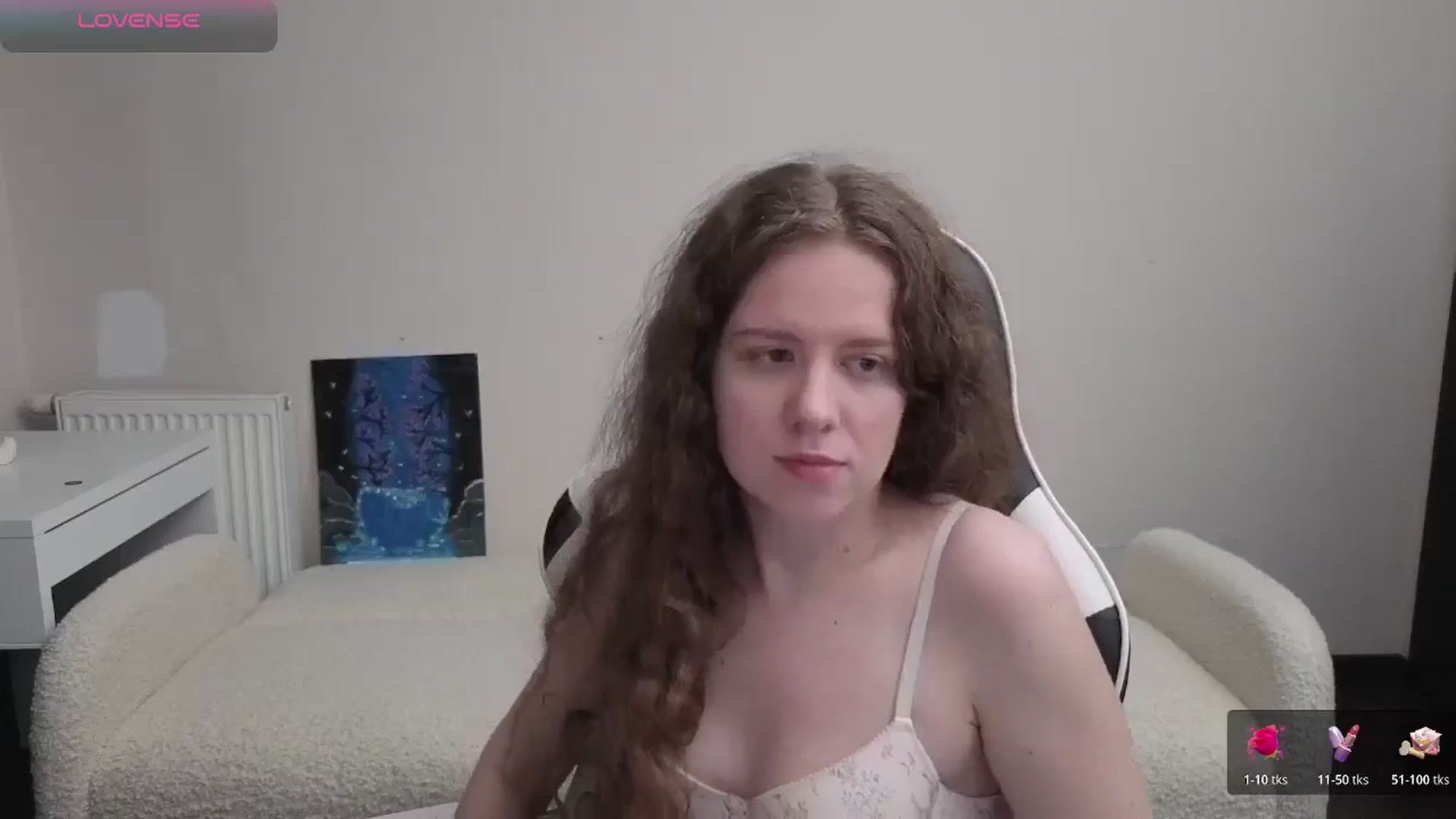 Gallery image thumbnail from BlueFlowerr's myfreecams stream on, 04/19/2026, 22:39 image 7 of 20
