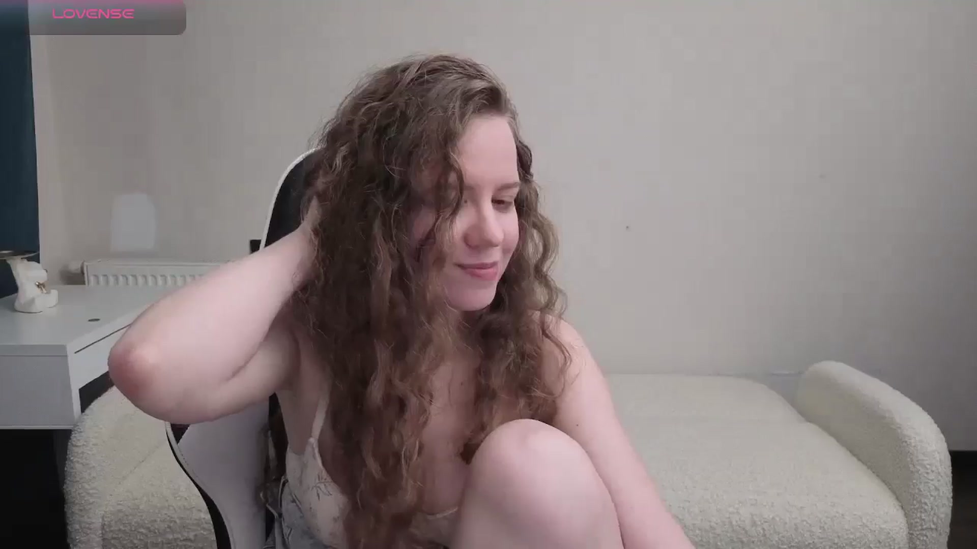 Gallery image thumbnail from BlueFlowerr's myfreecams stream on, 04/20/2026, 24:19 image 20 of 20