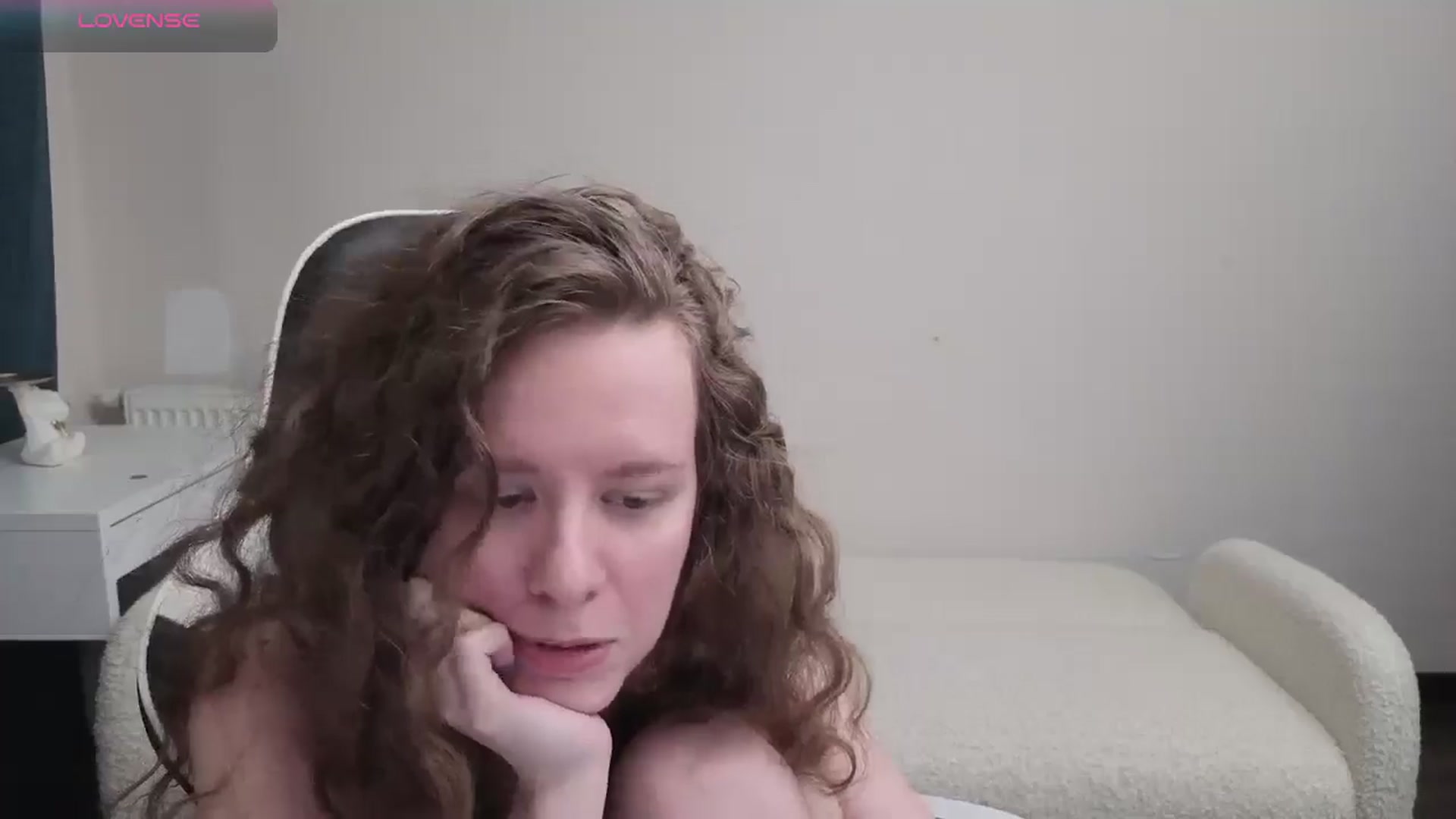 Gallery image thumbnail from BlueFlowerr's myfreecams stream on, 04/20/2026, 24:19 image 19 of 20