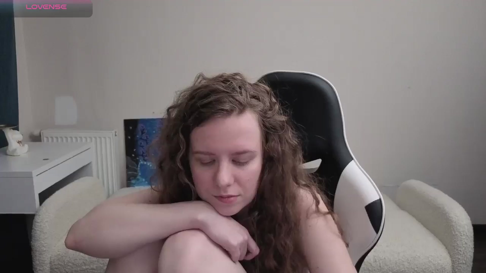 Gallery image thumbnail from BlueFlowerr's myfreecams stream on, 04/20/2026, 24:20 image 6 of 20