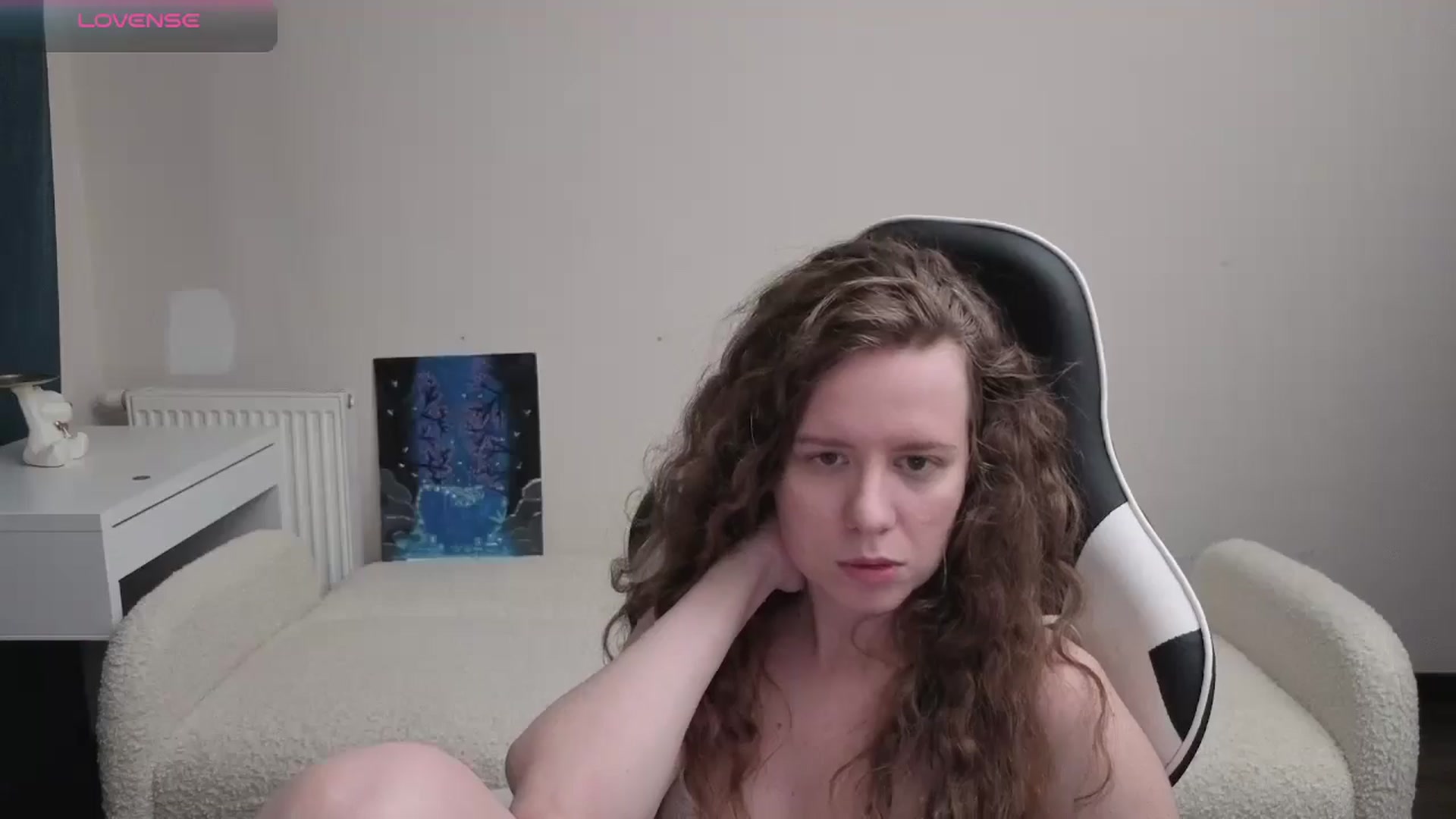 Gallery image thumbnail from BlueFlowerr's myfreecams stream on, 04/20/2026, 24:20 image 12 of 20