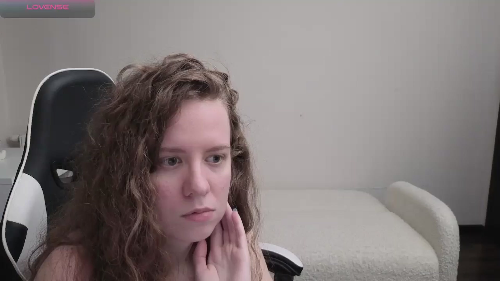 Gallery image thumbnail from BlueFlowerr's myfreecams stream on, 04/20/2026, 24:20 image 1 of 20