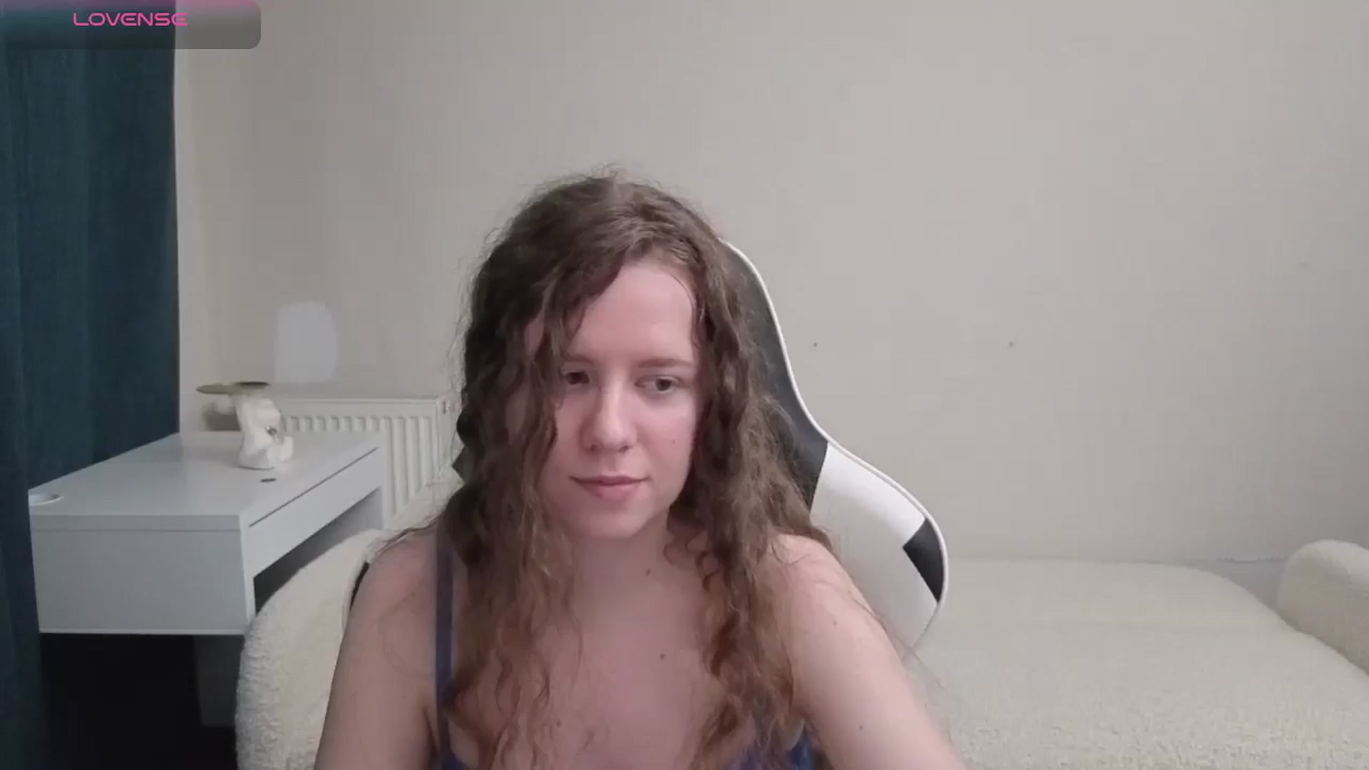Gallery image thumbnail from BlueFlowerr's myfreecams stream on, 04/20/2026, 17:08 image 19 of 20