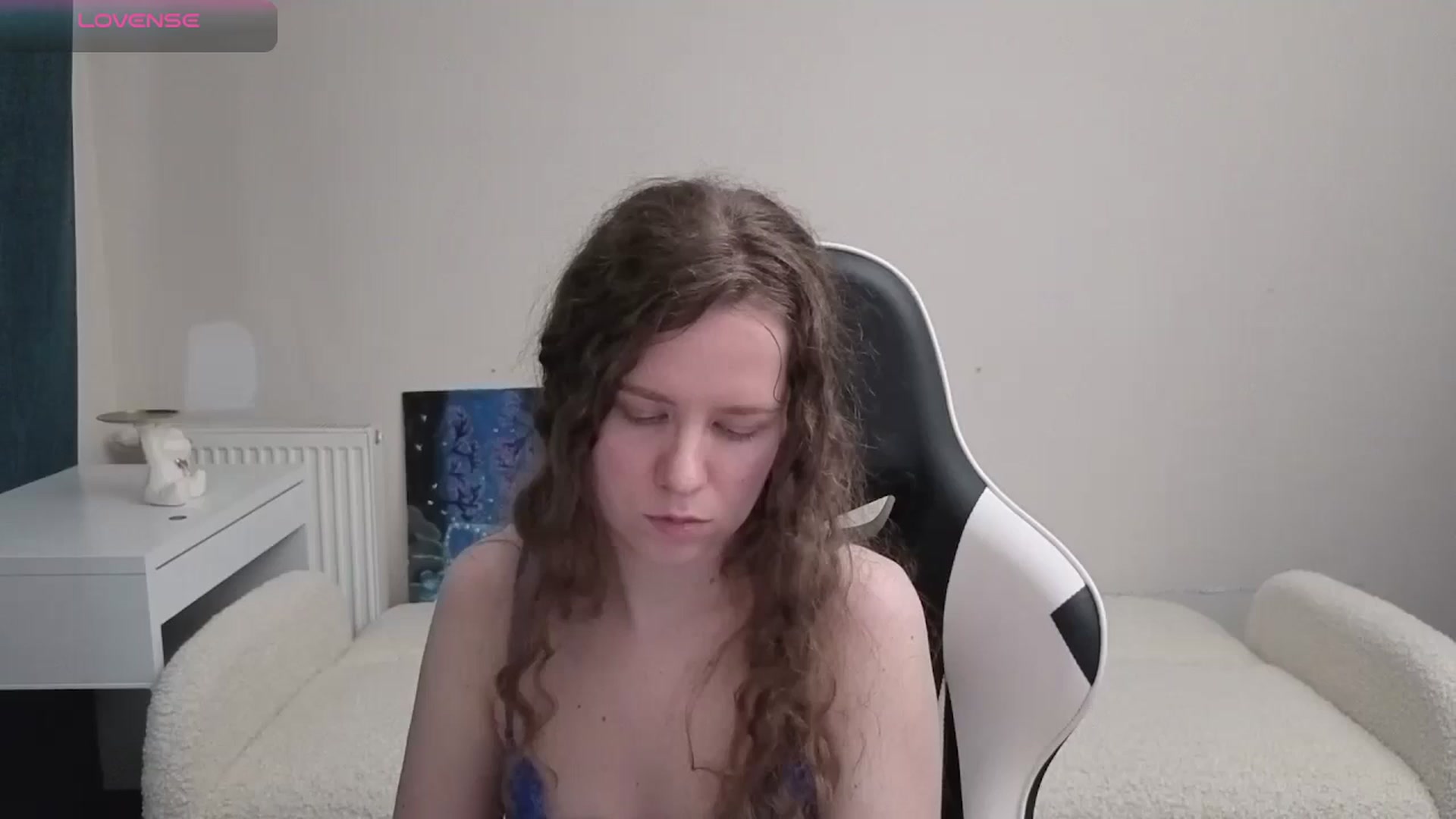Gallery image thumbnail from BlueFlowerr's myfreecams stream on, 04/20/2026, 17:08 image 4 of 20