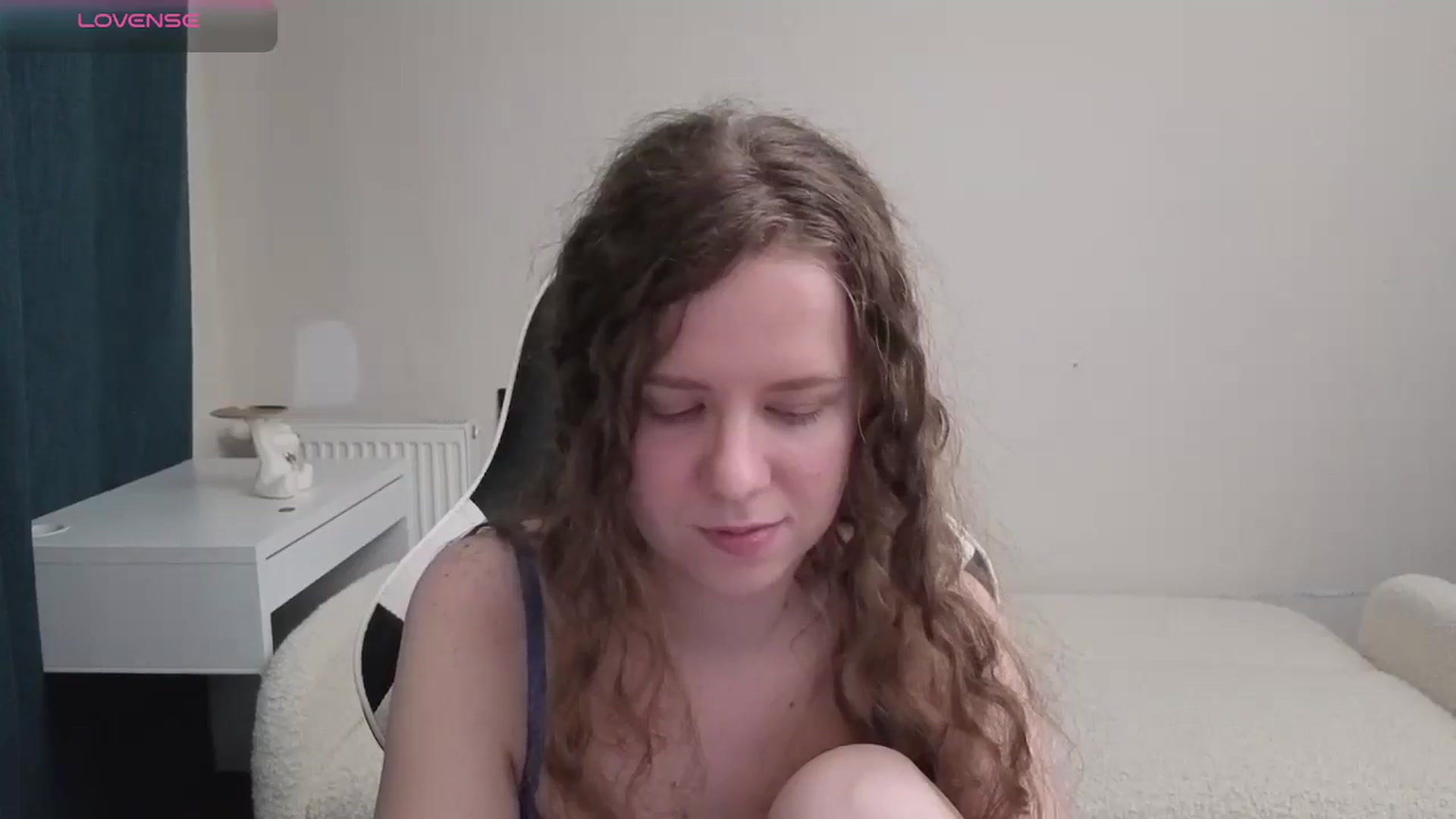 Gallery image thumbnail from BlueFlowerr's myfreecams stream on, 04/20/2026, 17:08 image 11 of 20