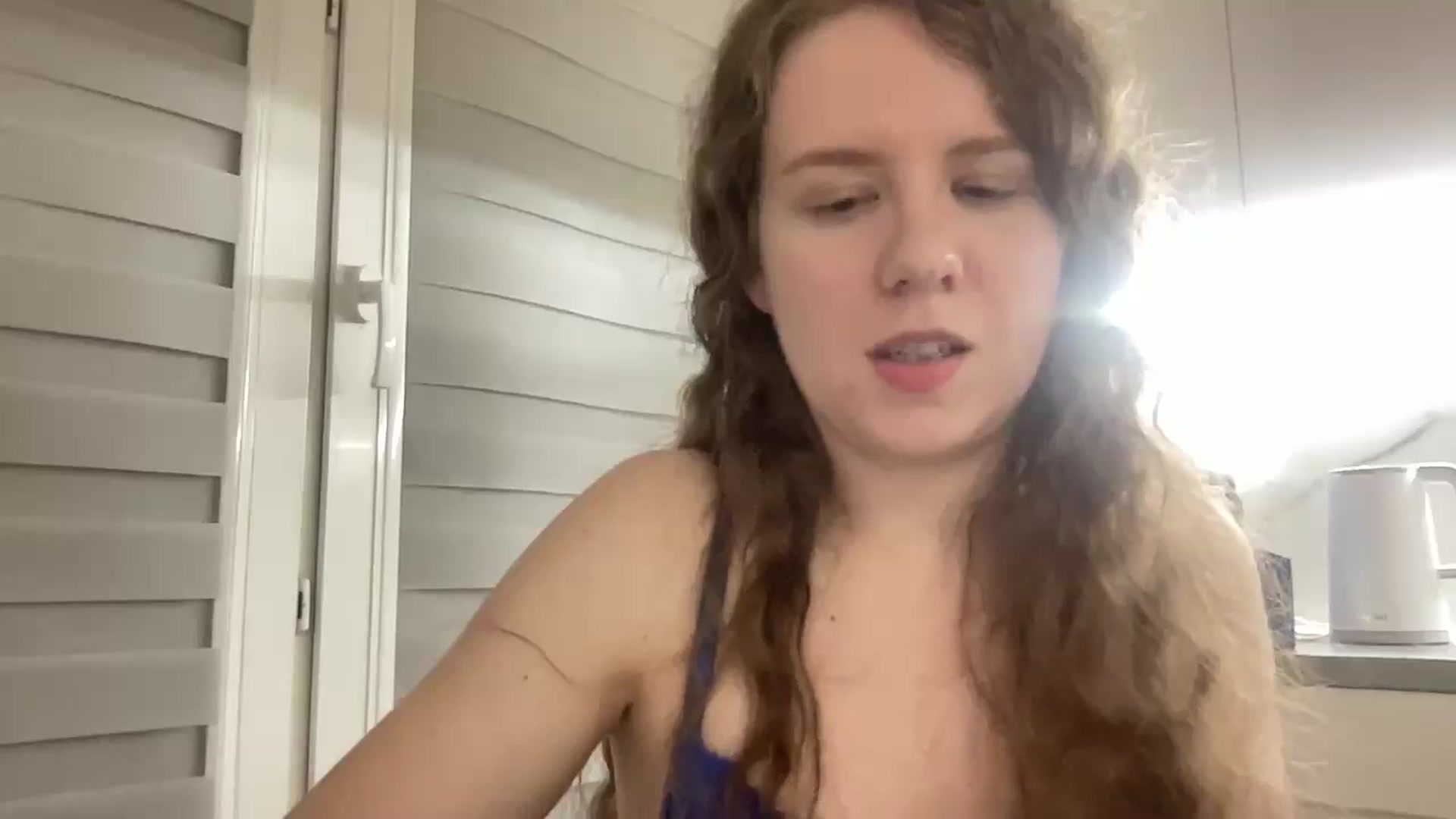 Gallery image thumbnail from BlueFlowerr's myfreecams stream on, 04/20/2026, 21:48 image 14 of 20