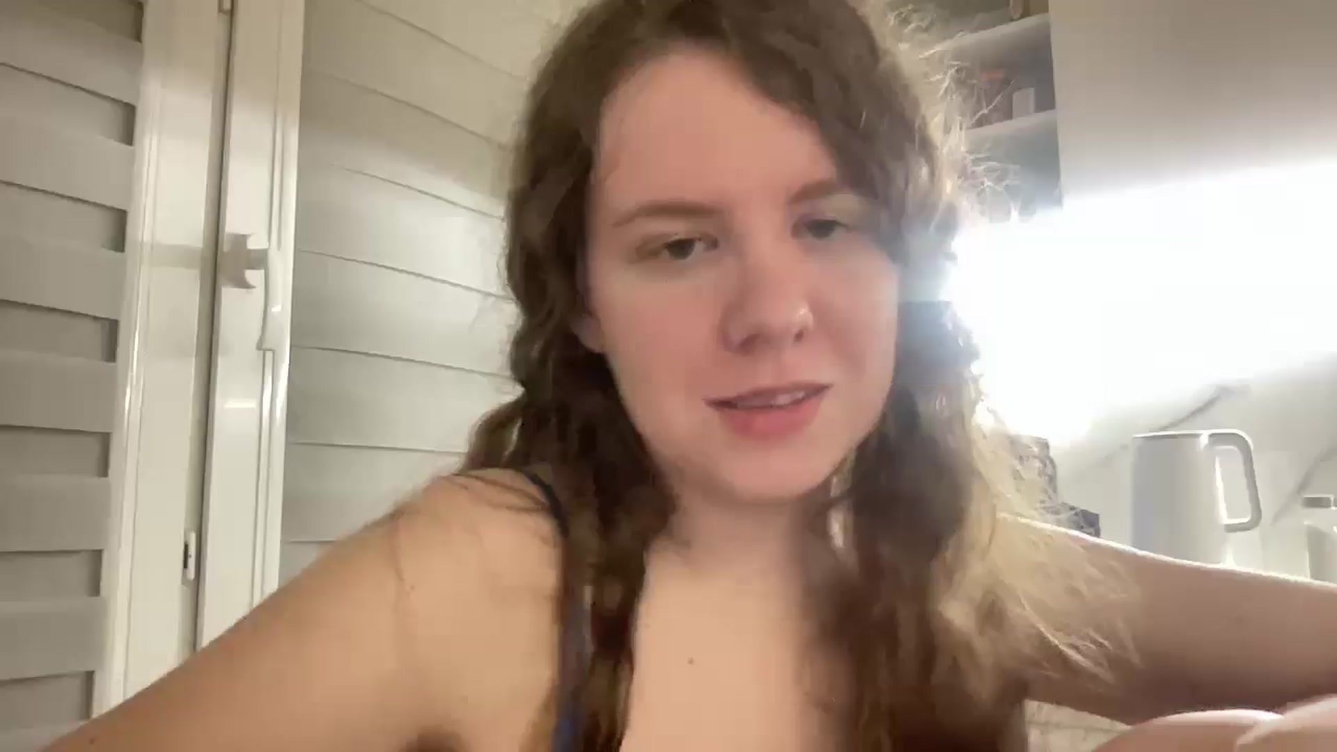 Gallery image thumbnail from BlueFlowerr's myfreecams stream on, 04/20/2026, 21:48 image 10 of 20
