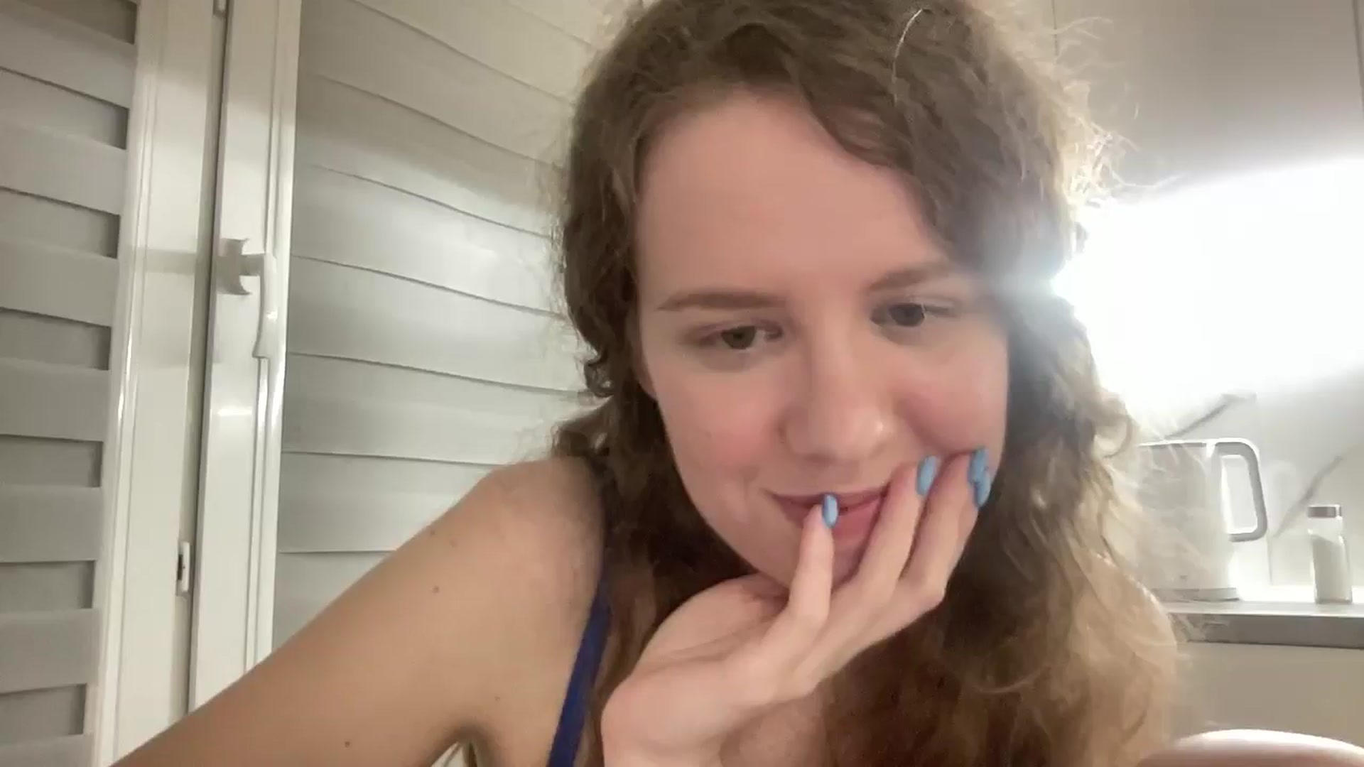 Gallery image thumbnail from BlueFlowerr's myfreecams stream on, 04/20/2026, 21:48 image 17 of 20