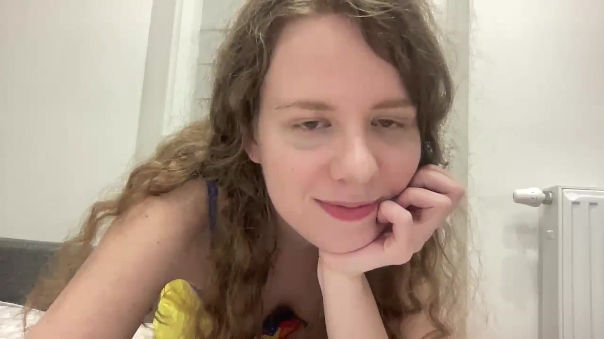 Gallery image thumbnail from BlueFlowerr's myfreecams stream on, 04/20/2026, 21:48 image 20 of 20