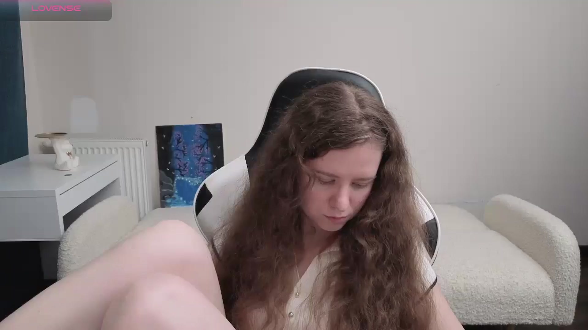 Gallery image thumbnail from BlueFlowerr's myfreecams stream on, 04/21/2026, 18:56 image 12 of 20