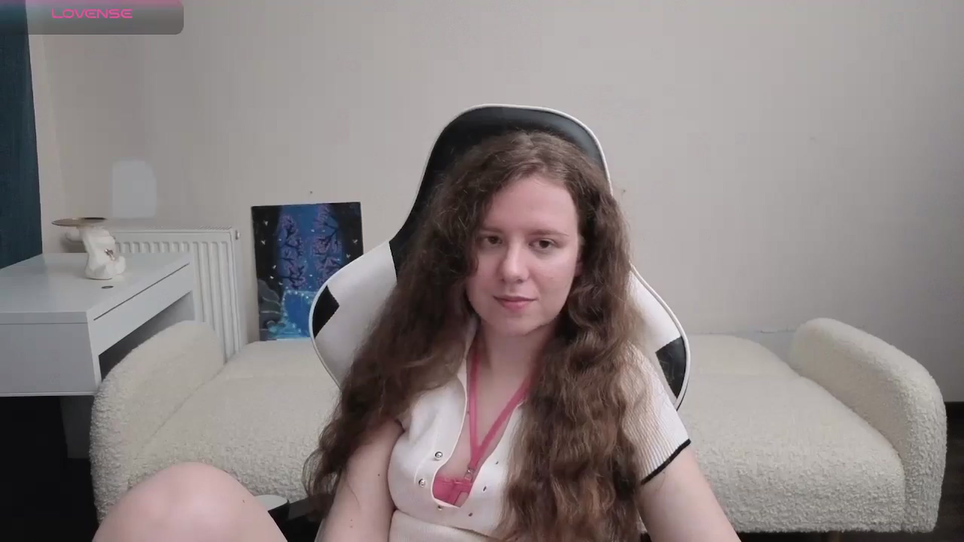 Gallery image thumbnail from BlueFlowerr's myfreecams stream on, 04/21/2026, 20:42 image 13 of 20