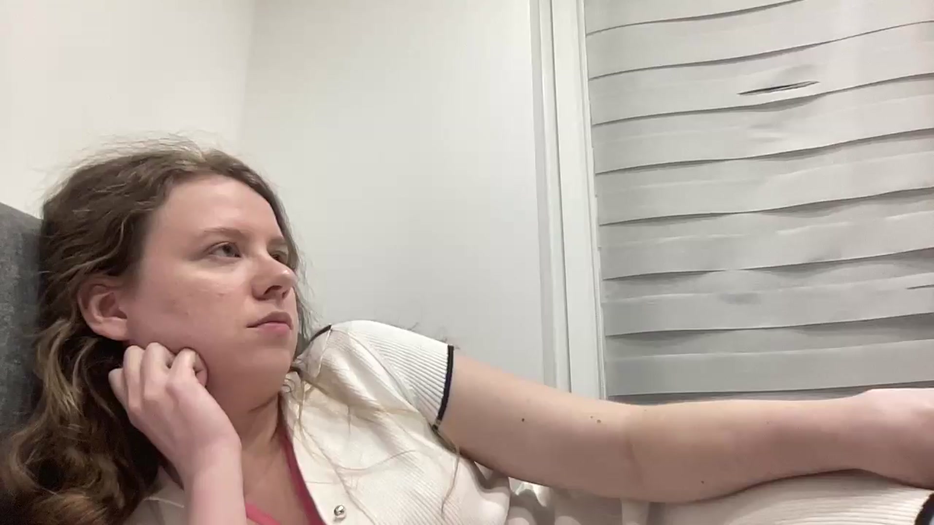 Gallery image thumbnail from BlueFlowerr's myfreecams stream on, 04/22/2026, 24:05 image 14 of 20