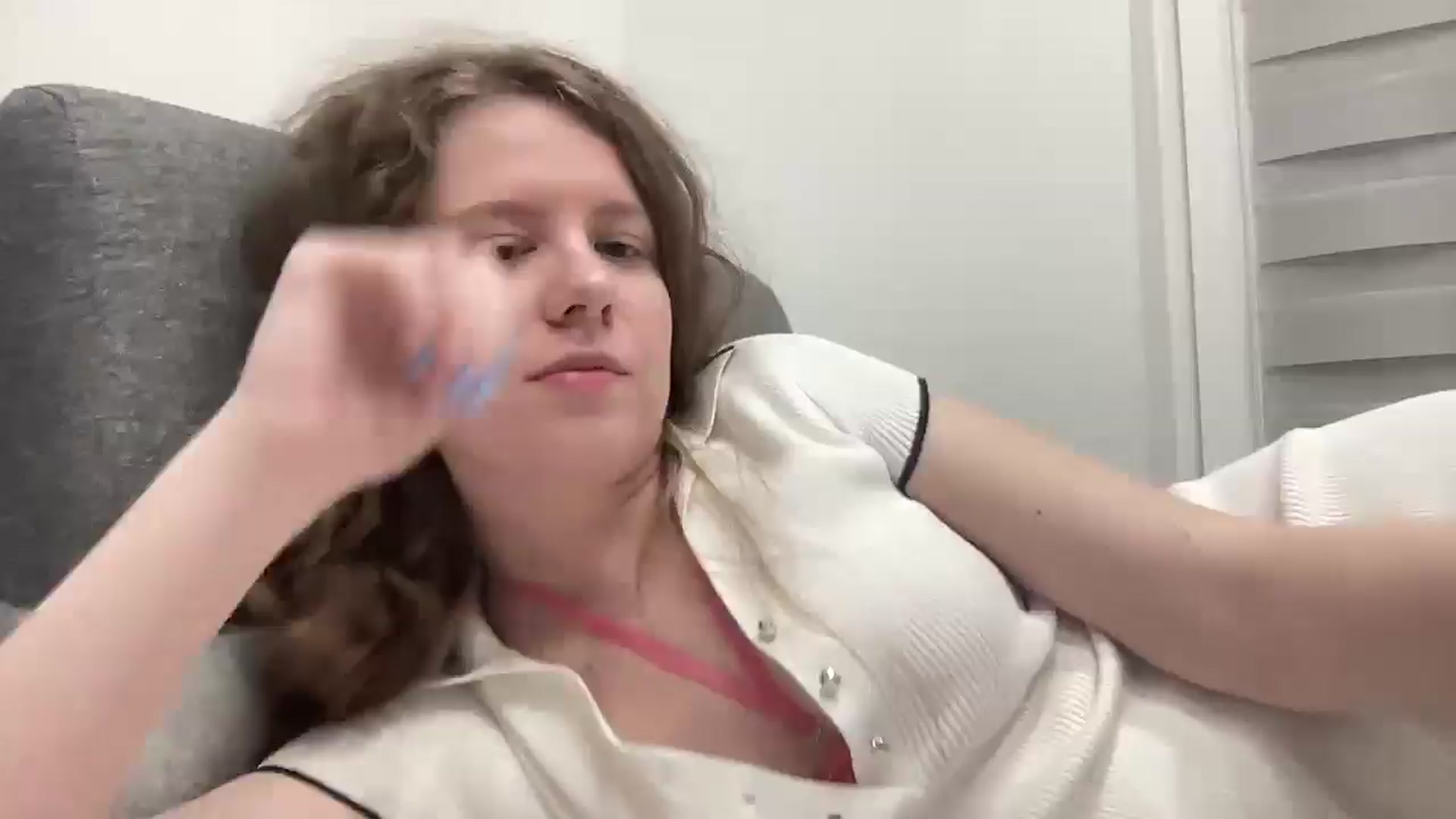 Gallery image thumbnail from BlueFlowerr's myfreecams stream on, 04/22/2026, 24:05 image 18 of 20