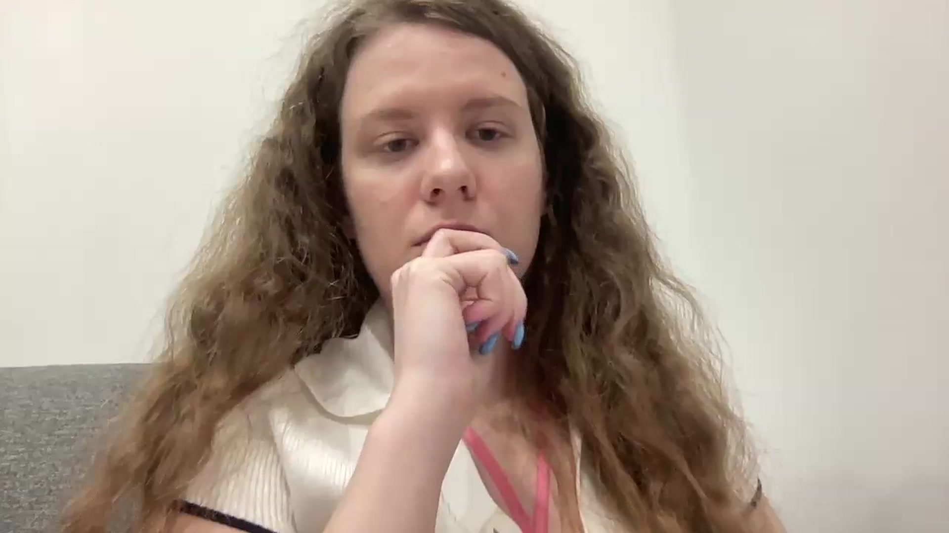 Gallery image thumbnail from BlueFlowerr's myfreecams stream on, 04/22/2026, 24:05 image 10 of 20