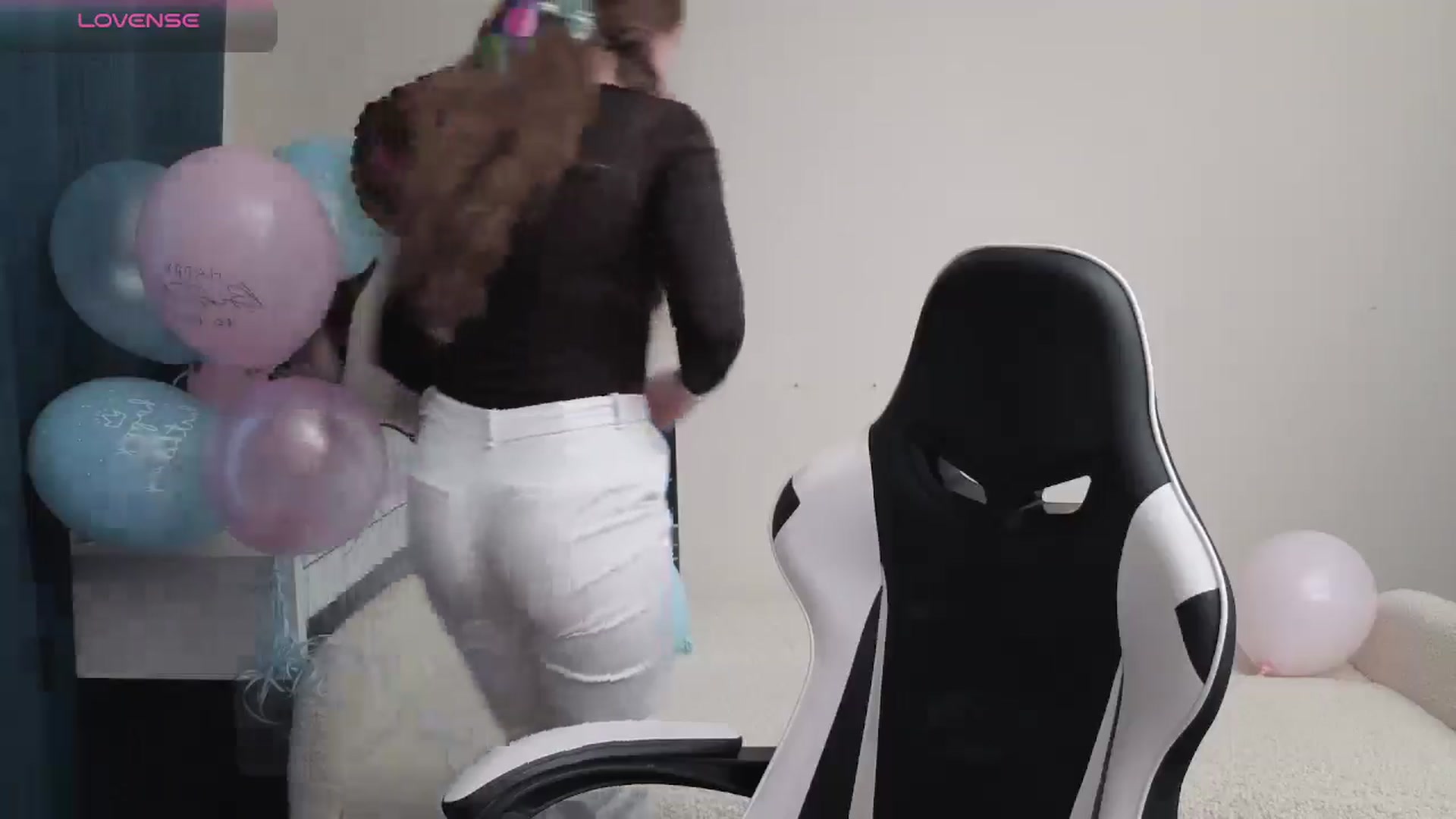Gallery image thumbnail from BlueFlowerr's myfreecams stream on, 04/23/2026, 17:57 image 6 of 20
