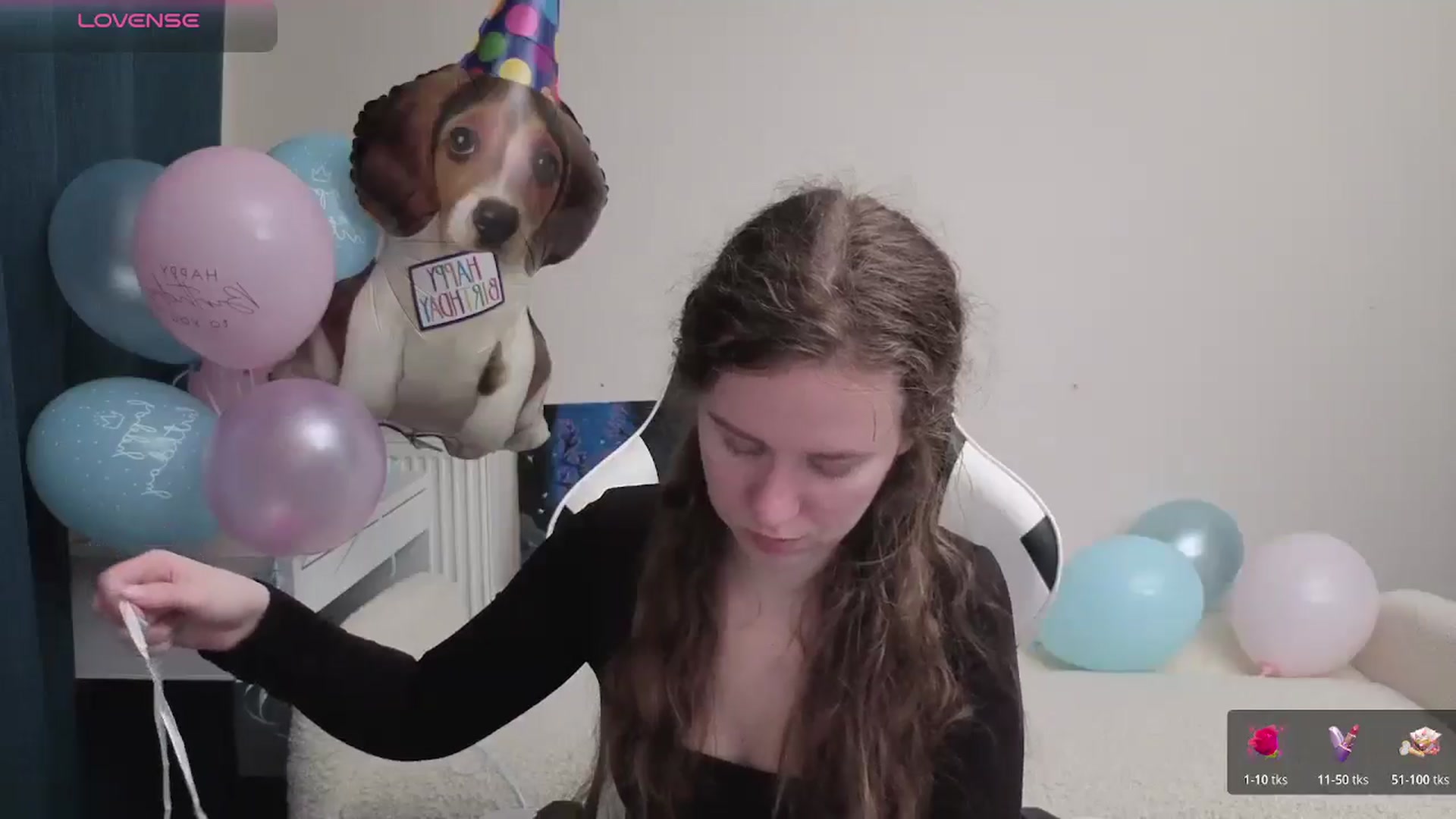 Gallery image thumbnail from BlueFlowerr's myfreecams stream on, 04/23/2026, 17:57 image 17 of 20