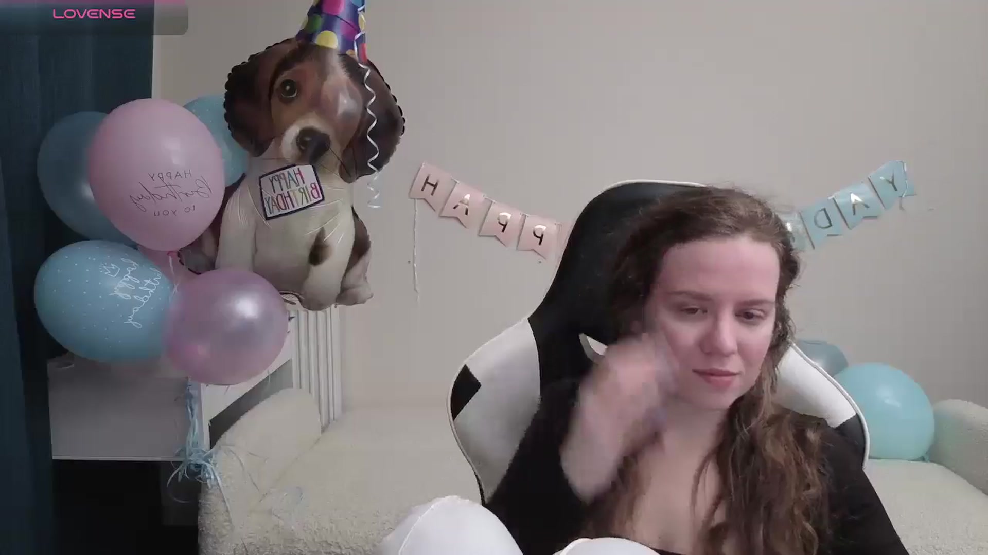Gallery image thumbnail from BlueFlowerr's myfreecams stream on, 04/23/2026, 18:53 image 18 of 20
