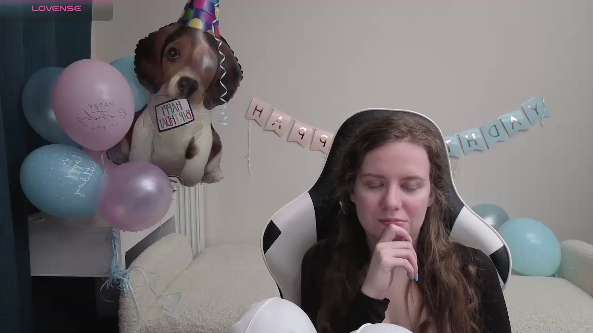Gallery image thumbnail from BlueFlowerr's myfreecams stream on, 04/23/2026, 18:53 image 16 of 20