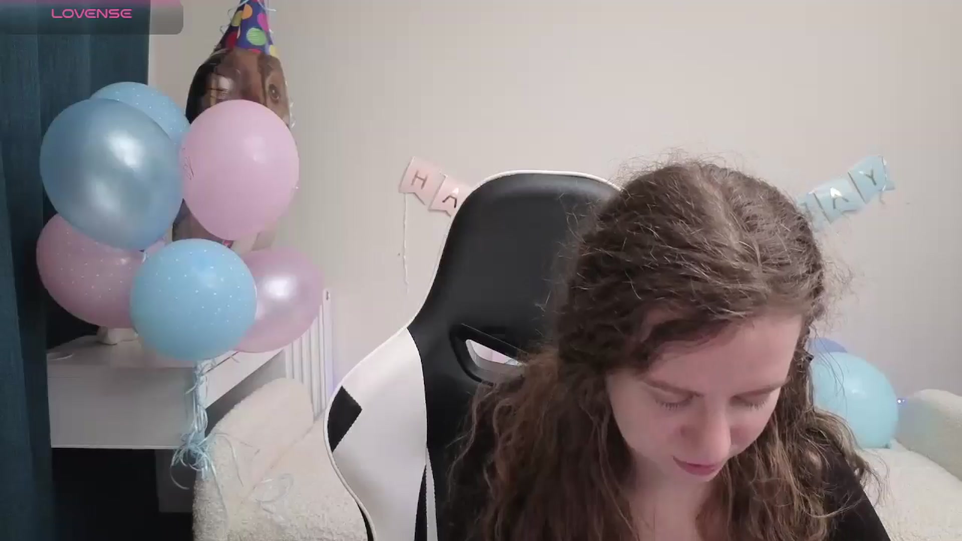 Gallery image thumbnail from BlueFlowerr's myfreecams stream on, 04/23/2026, 20:27 image 6 of 20