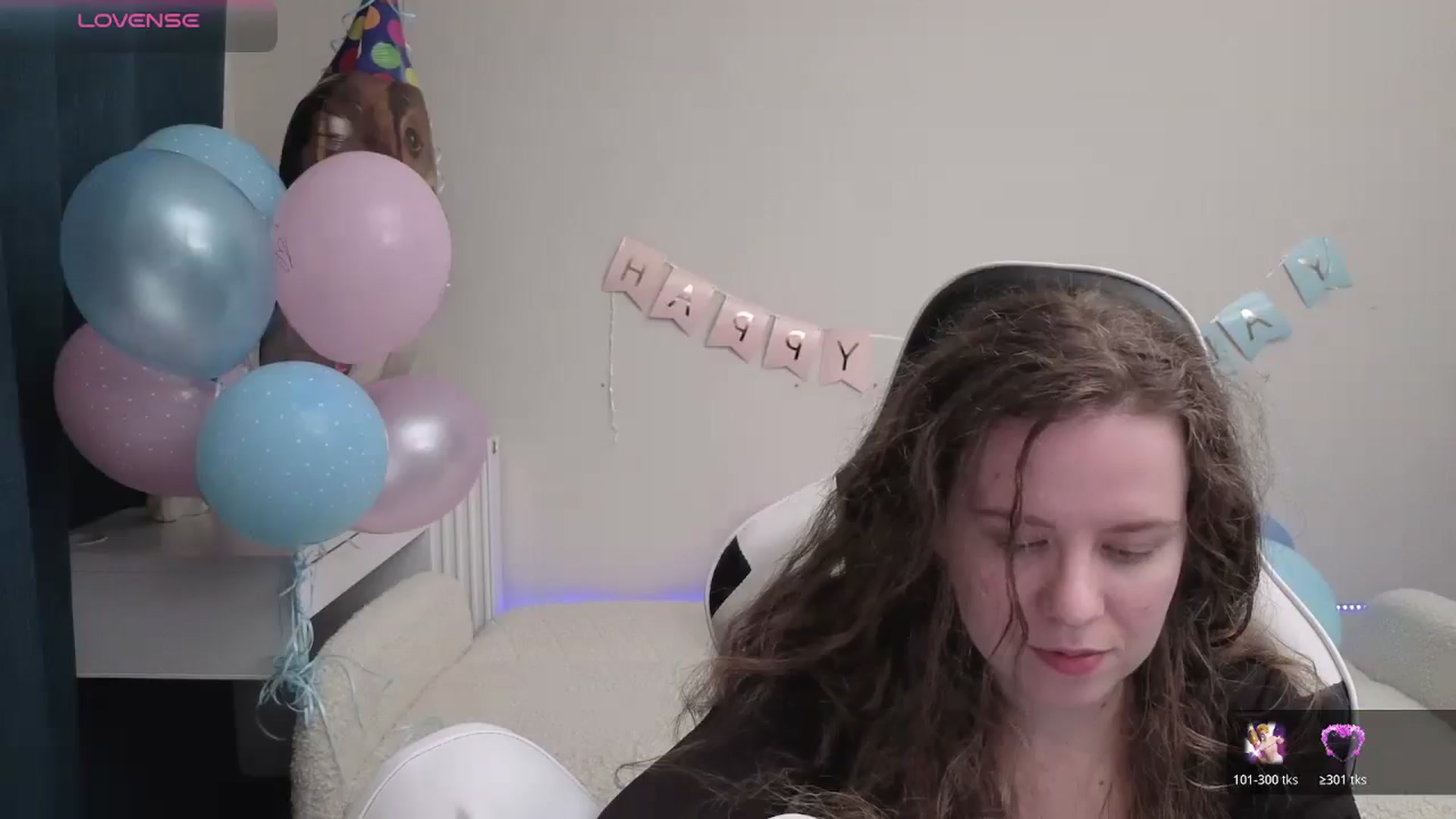 Gallery image thumbnail from BlueFlowerr's myfreecams stream on, 04/23/2026, 20:27 image 19 of 20