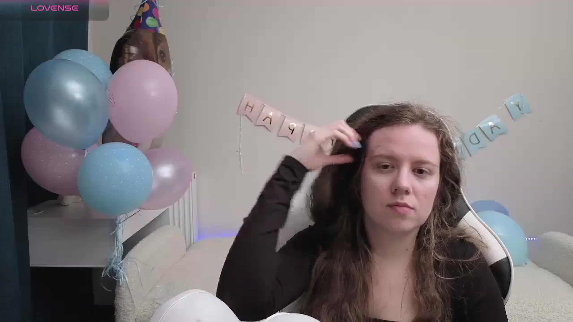 Gallery image thumbnail from BlueFlowerr's myfreecams stream on, 04/23/2026, 20:27 image 16 of 20