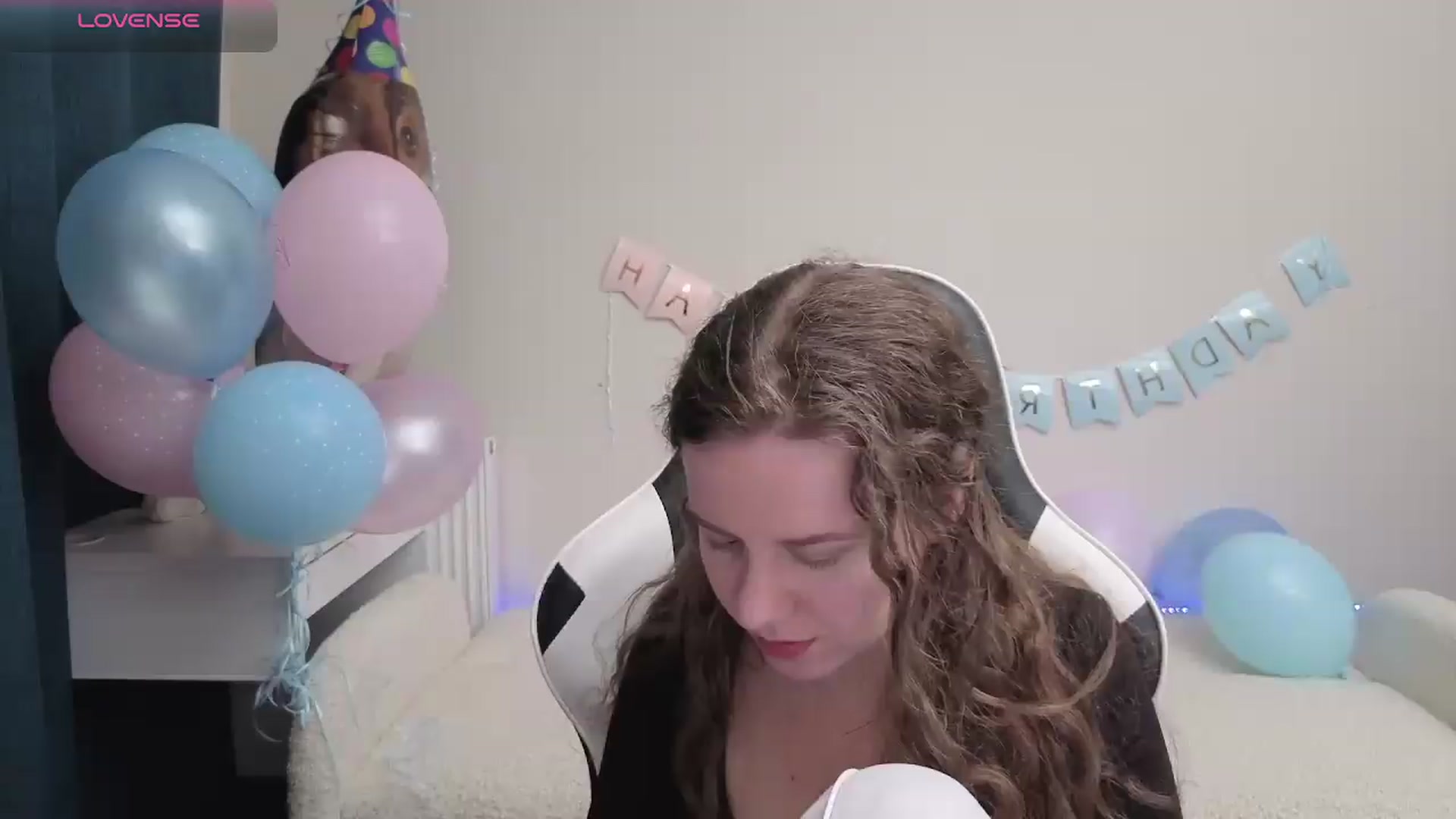 Gallery image thumbnail from BlueFlowerr's myfreecams stream on, 04/23/2026, 21:27 image 12 of 20
