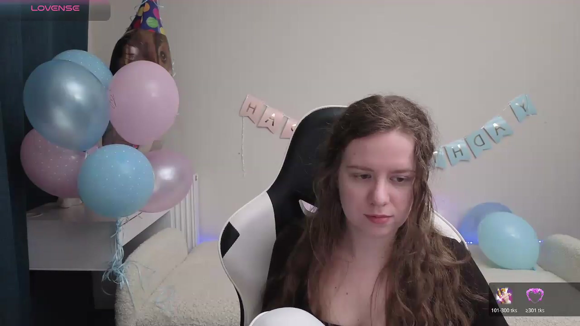 Gallery image thumbnail from BlueFlowerr's myfreecams stream on, 04/23/2026, 21:27 image 19 of 20