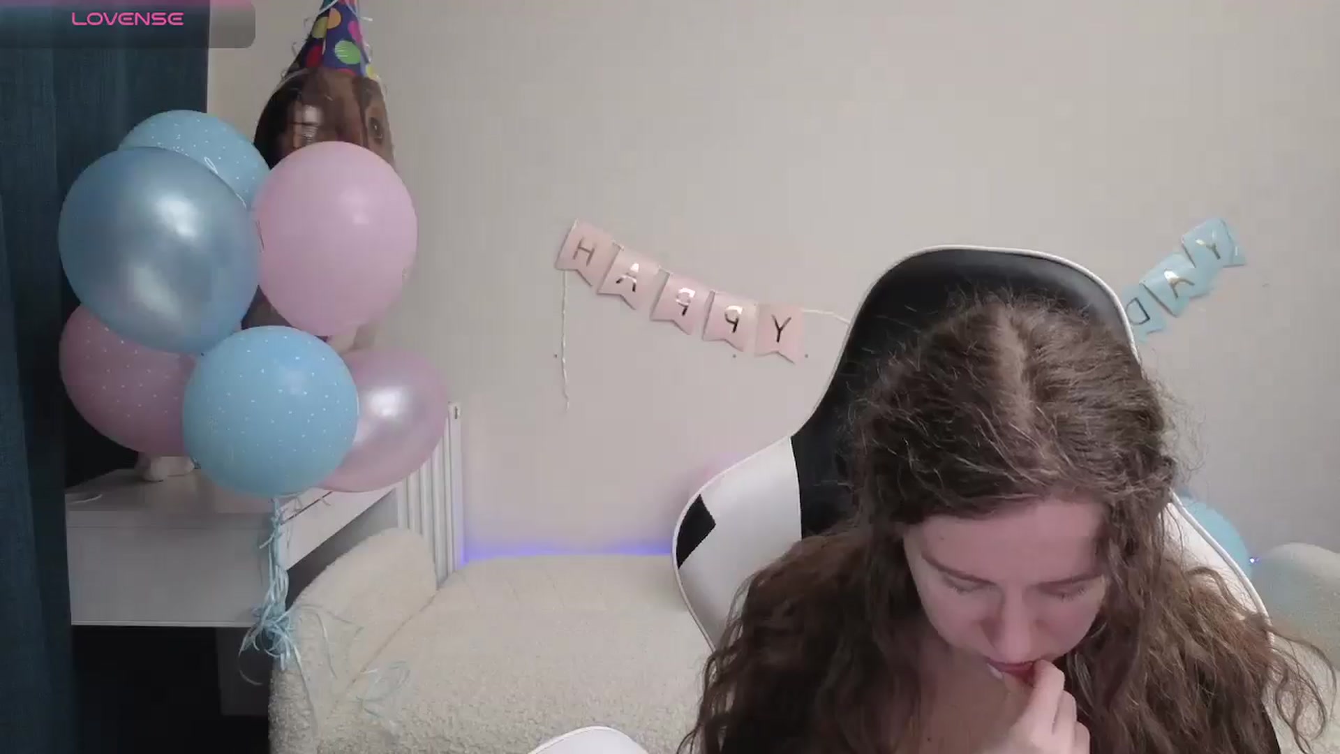 Gallery image thumbnail from BlueFlowerr's myfreecams stream on, 04/24/2026, 24:01 image 3 of 20