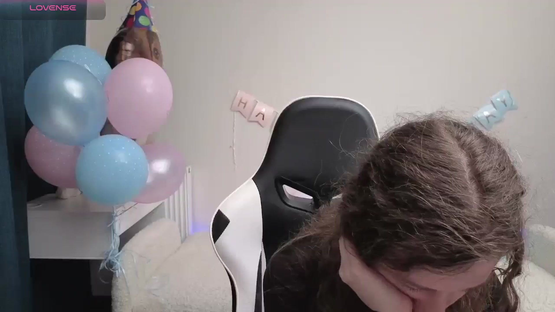 Gallery image thumbnail from BlueFlowerr's myfreecams stream on, 04/24/2026, 24:01 image 18 of 20