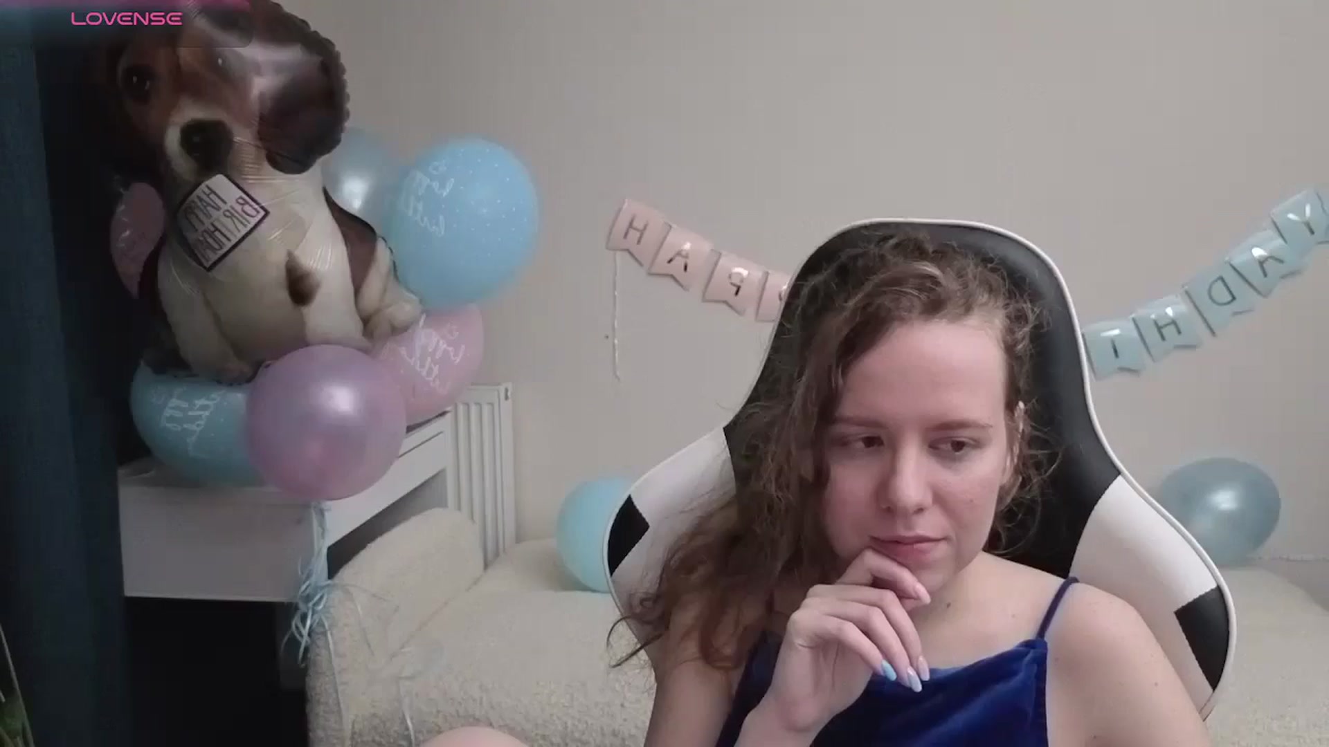 Gallery image thumbnail from BlueFlowerr's myfreecams stream on, 04/24/2026, 23:07 image 11 of 20