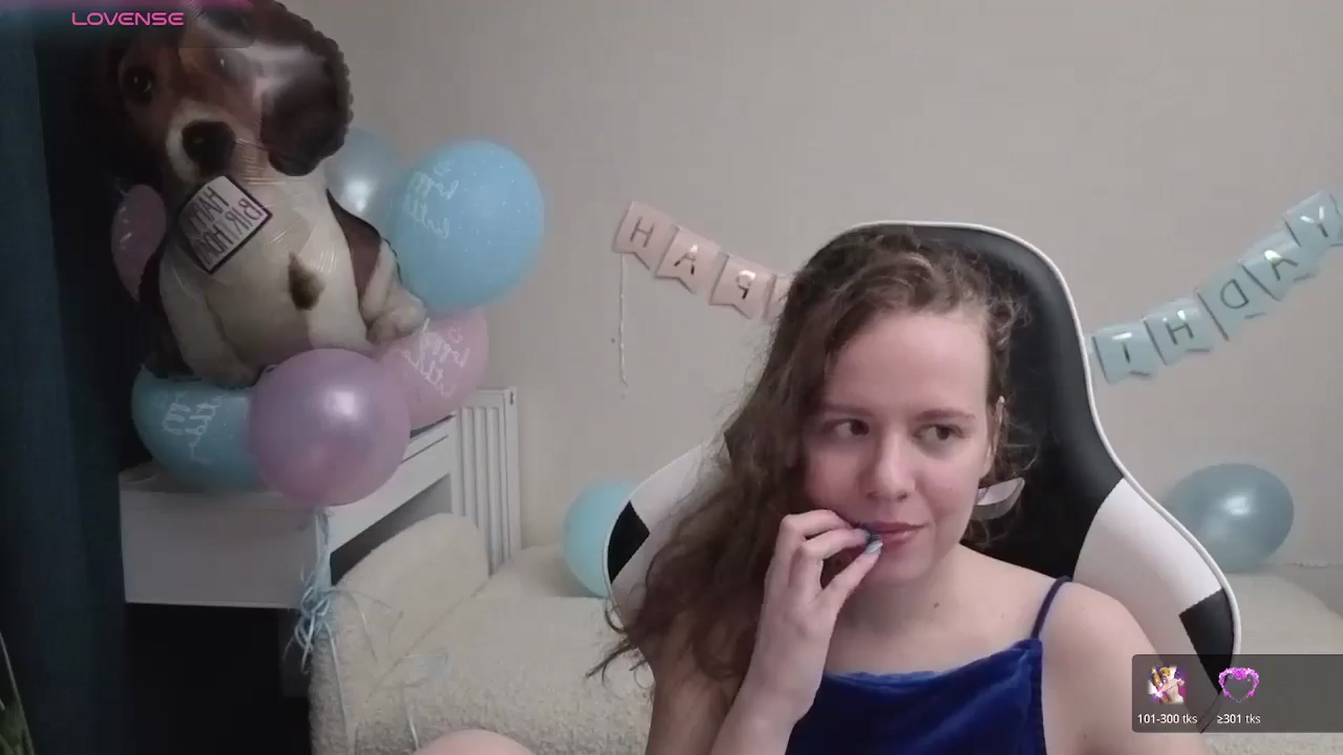 Gallery image thumbnail from BlueFlowerr's myfreecams stream on, 04/24/2026, 23:07 image 8 of 20