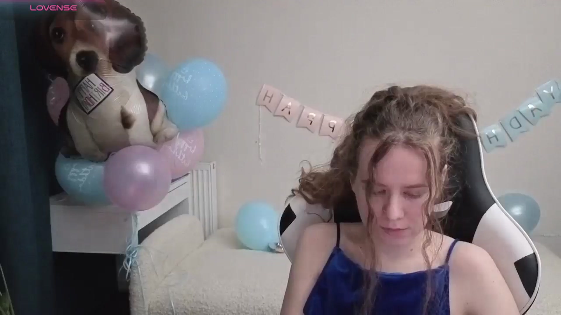 Gallery image thumbnail from BlueFlowerr's myfreecams stream on, 04/24/2026, 23:07 image 19 of 20