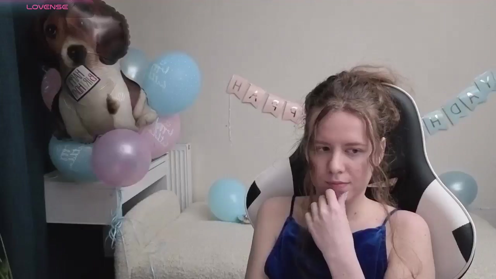 Gallery image thumbnail from BlueFlowerr's myfreecams stream on, 04/24/2026, 23:07 image 16 of 20