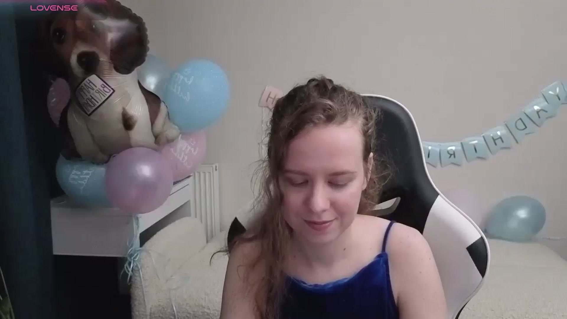 Gallery image thumbnail from BlueFlowerr's myfreecams stream on, 04/24/2026, 23:07 image 3 of 20