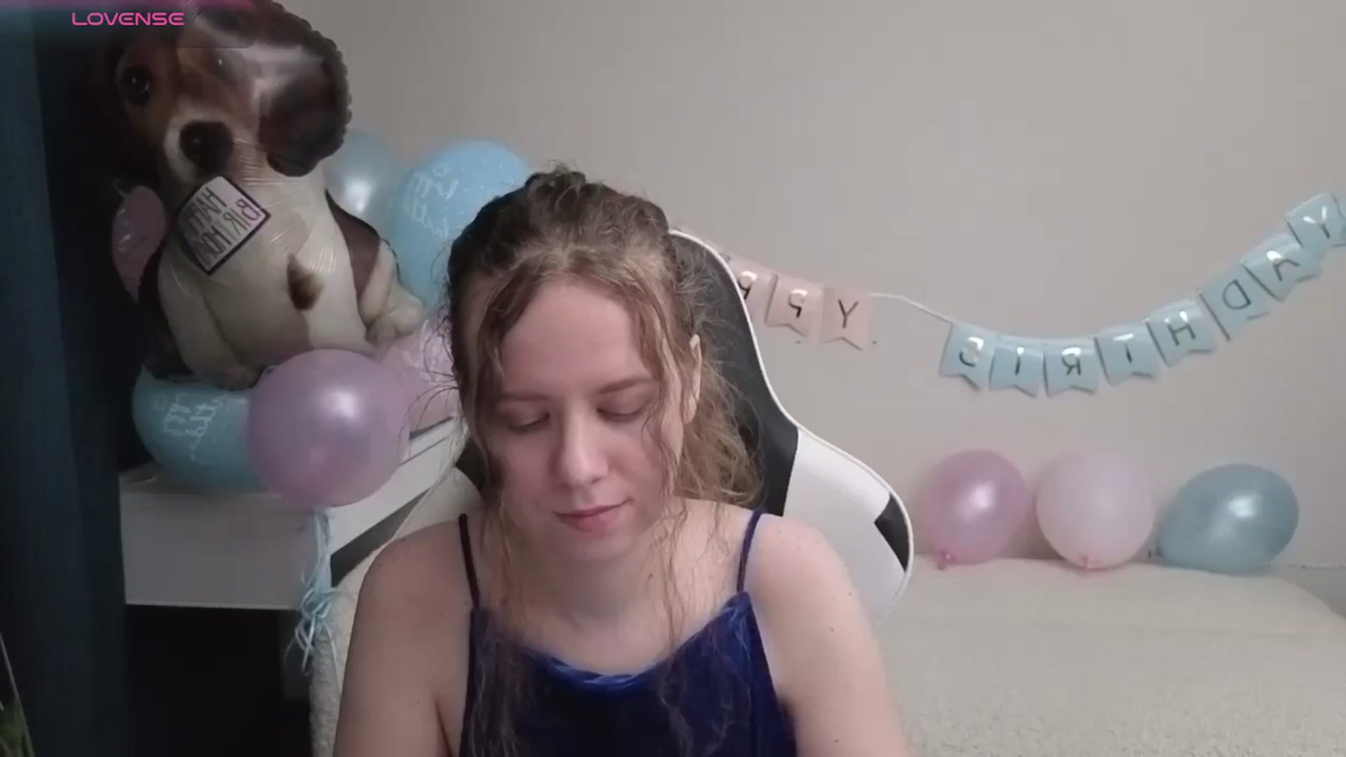 Gallery image thumbnail from BlueFlowerr's myfreecams stream on, 04/25/2026, 01:57 image 6 of 20