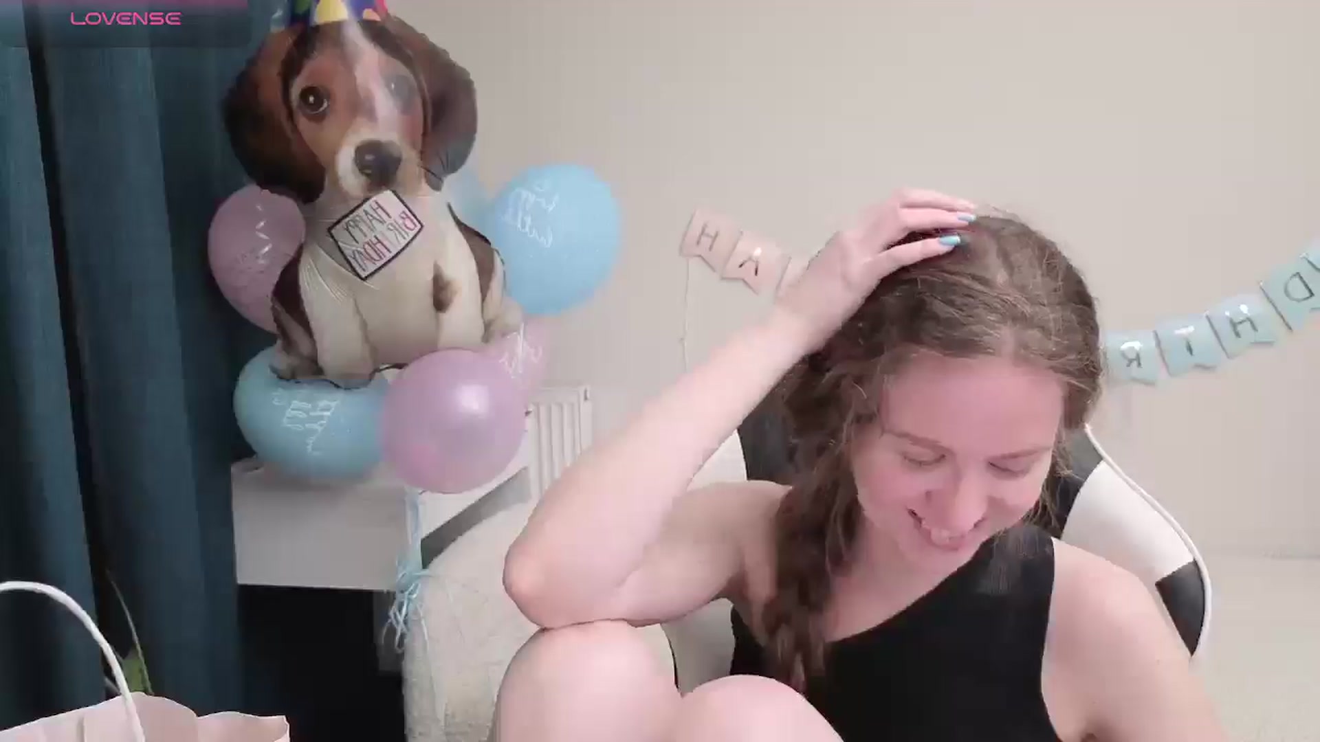 Gallery image thumbnail from BlueFlowerr's myfreecams stream on, 04/25/2026, 20:49 image 19 of 20