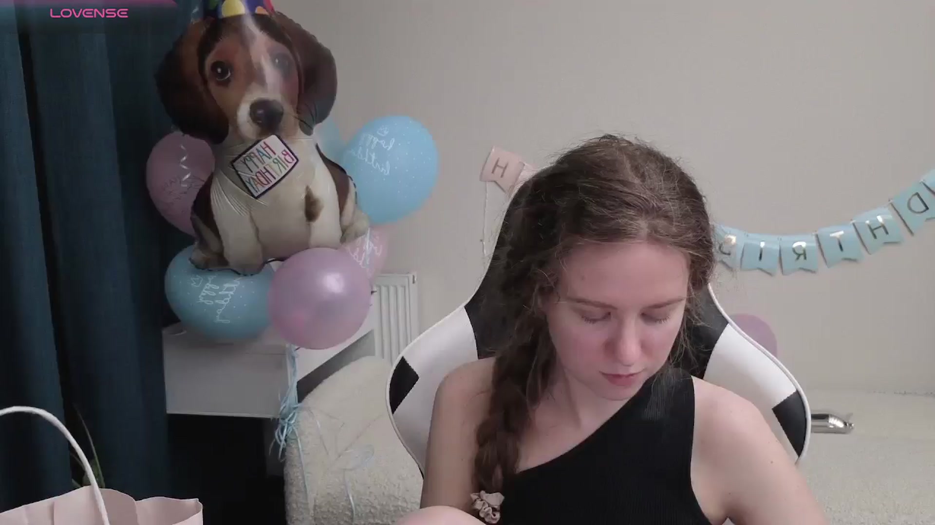 Gallery image thumbnail from BlueFlowerr's myfreecams stream on, 04/25/2026, 20:49 image 16 of 20