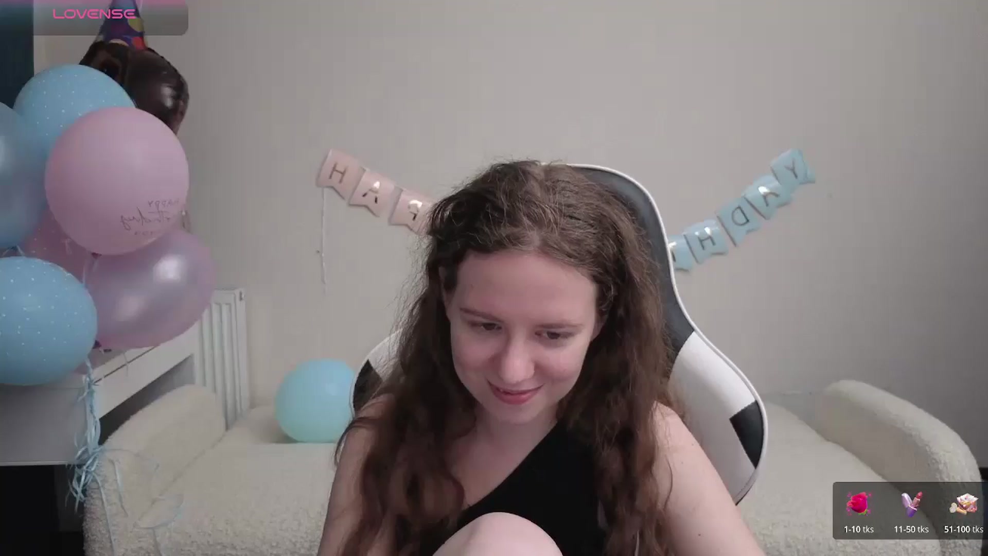 Gallery image thumbnail from BlueFlowerr's myfreecams stream on, 04/25/2026, 23:36 image 8 of 20