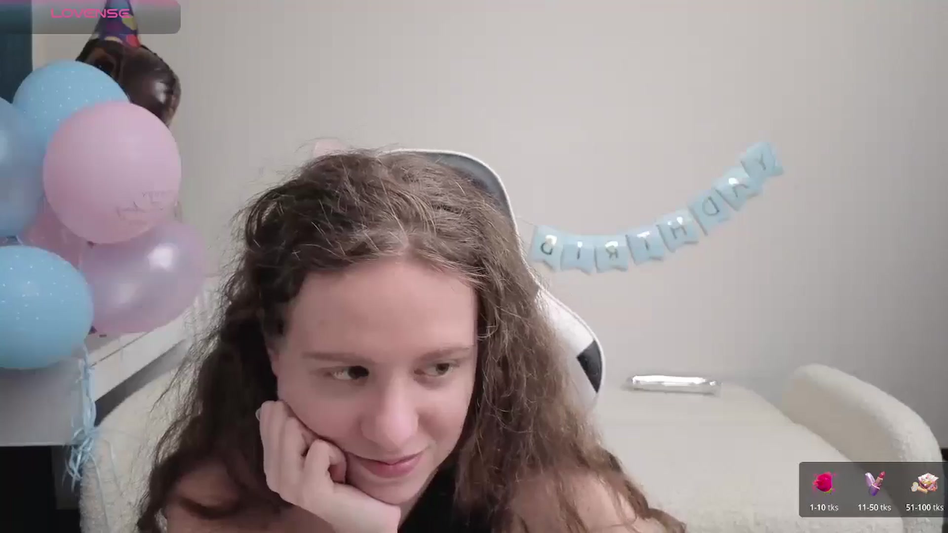 Gallery image thumbnail from BlueFlowerr's myfreecams stream on, 04/25/2026, 23:36 image 4 of 20