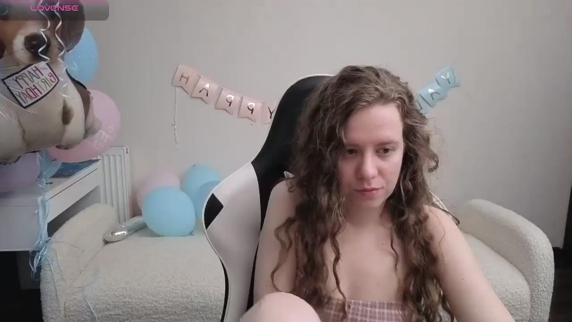 Gallery image thumbnail from BlueFlowerr's myfreecams stream on, 04/27/2026, 17:36 image 14 of 20