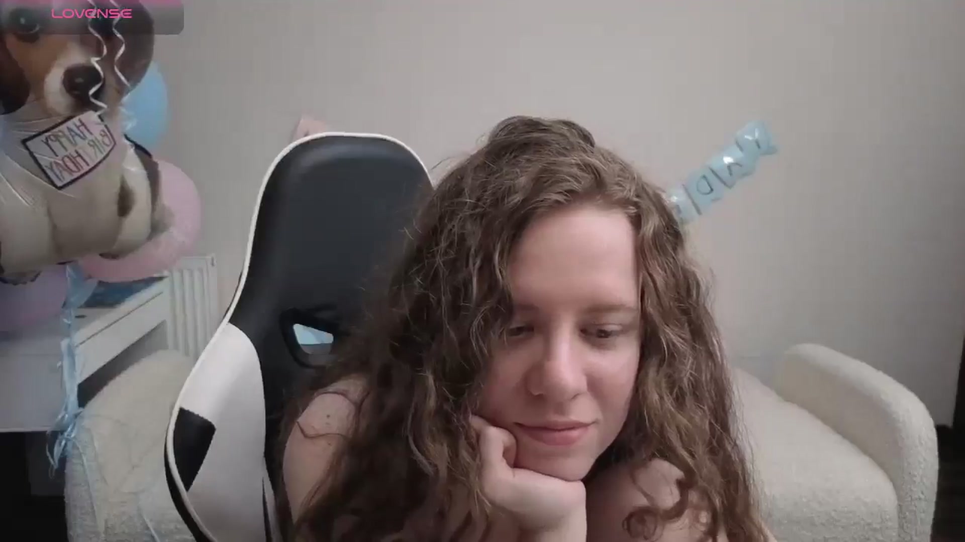 Gallery image thumbnail from BlueFlowerr's myfreecams stream on, 04/27/2026, 17:36 image 18 of 20