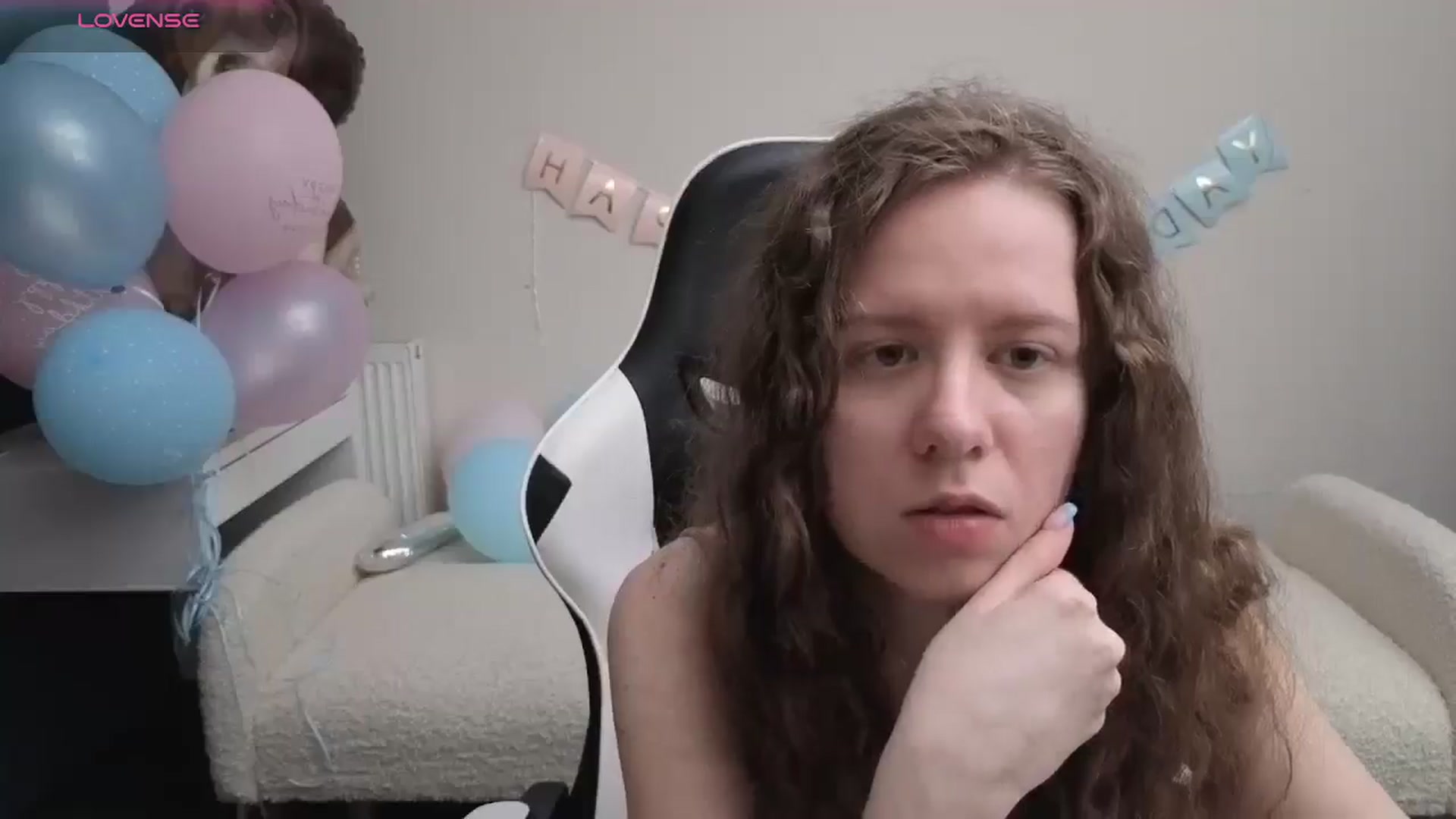 Gallery image thumbnail from BlueFlowerr's myfreecams stream on, 04/27/2026, 18:56 image 14 of 20