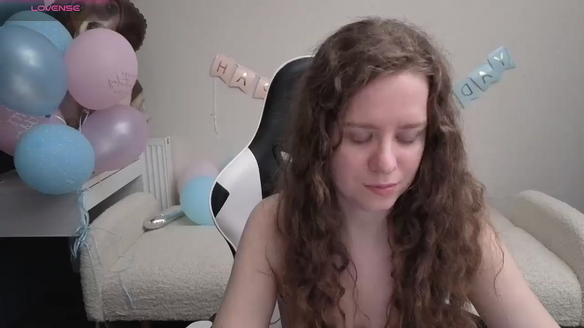Gallery image thumbnail from BlueFlowerr's myfreecams stream on, 04/27/2026, 18:56 image 12 of 20