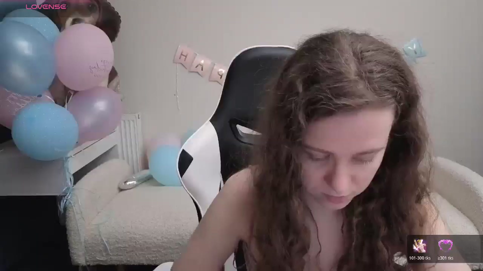 Gallery image thumbnail from BlueFlowerr's myfreecams stream on, 04/27/2026, 18:56 image 20 of 20