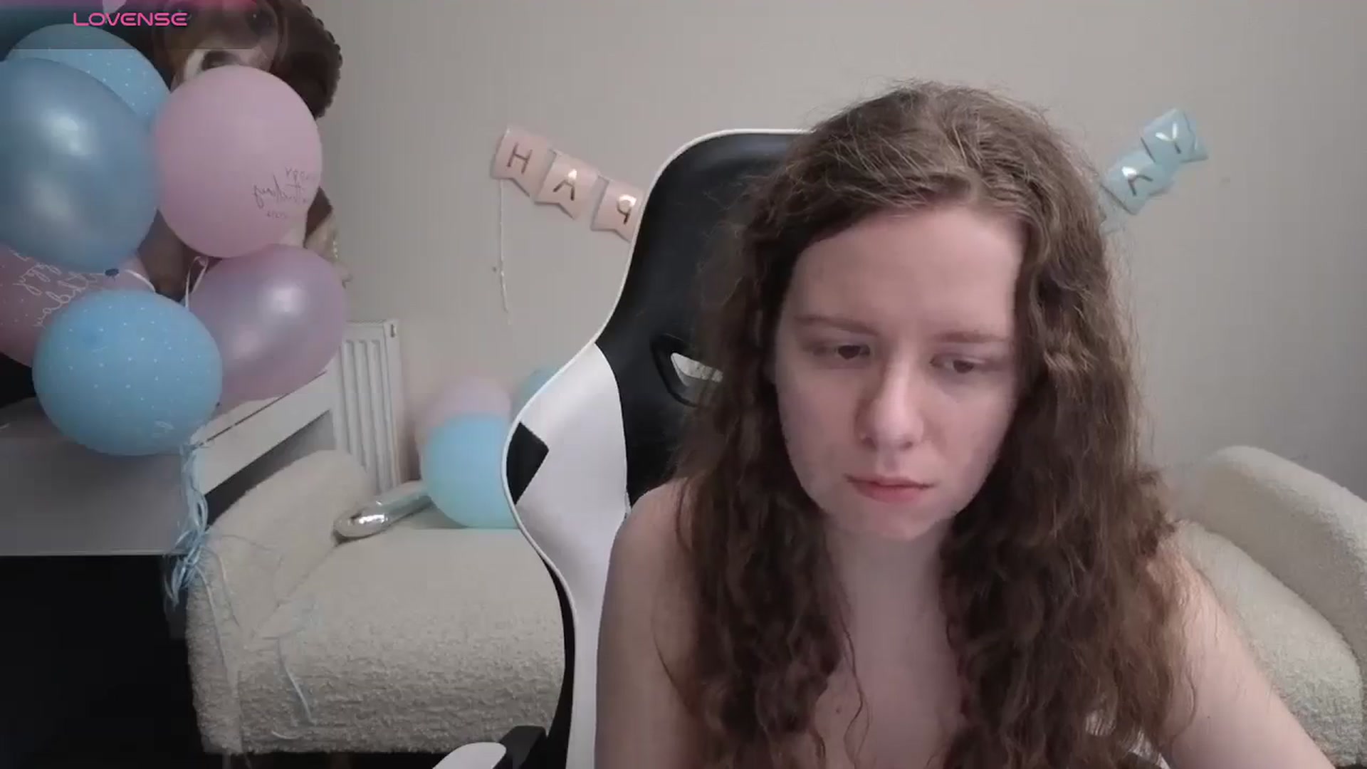 Gallery image thumbnail from BlueFlowerr's myfreecams stream on, 04/27/2026, 18:56 image 17 of 20