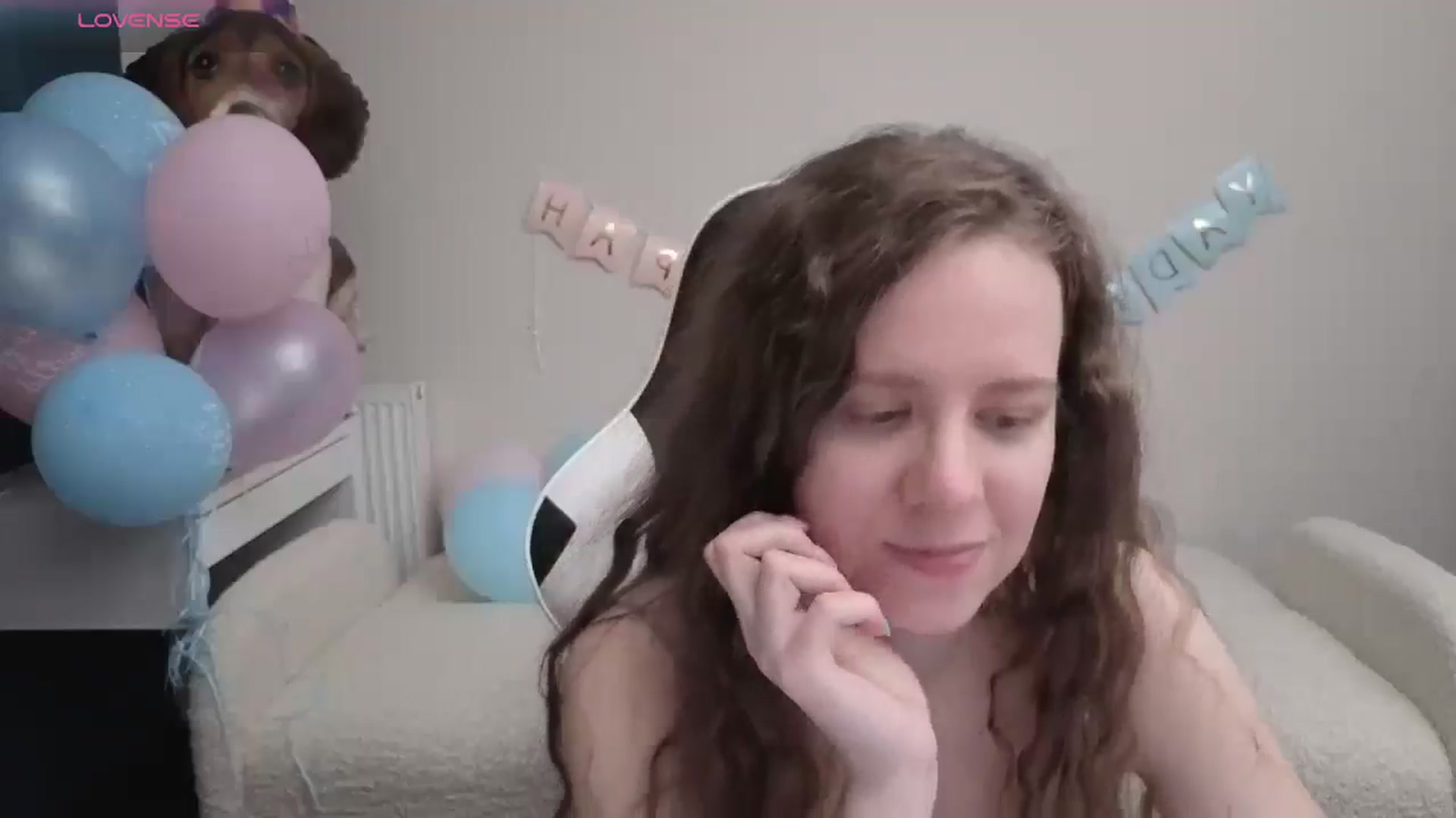 Gallery image thumbnail from BlueFlowerr's myfreecams stream on, 04/27/2026, 21:03 image 3 of 20
